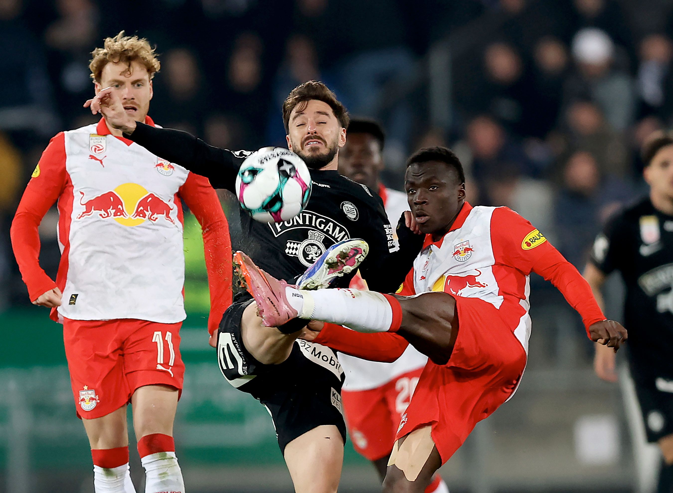 Umkämpftes Duell zwischen sturm und Salzburg.