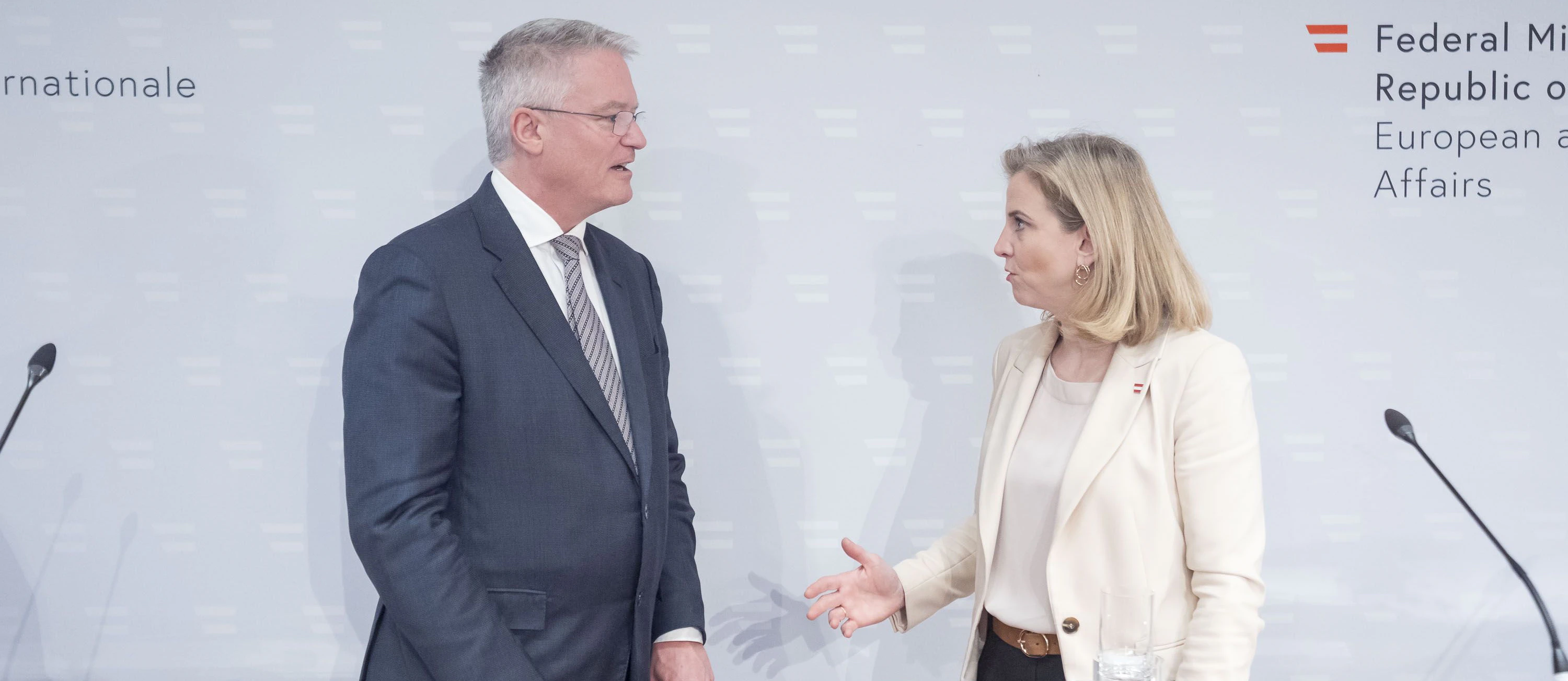 Sie sind der Typ von der OECD, oder? ......