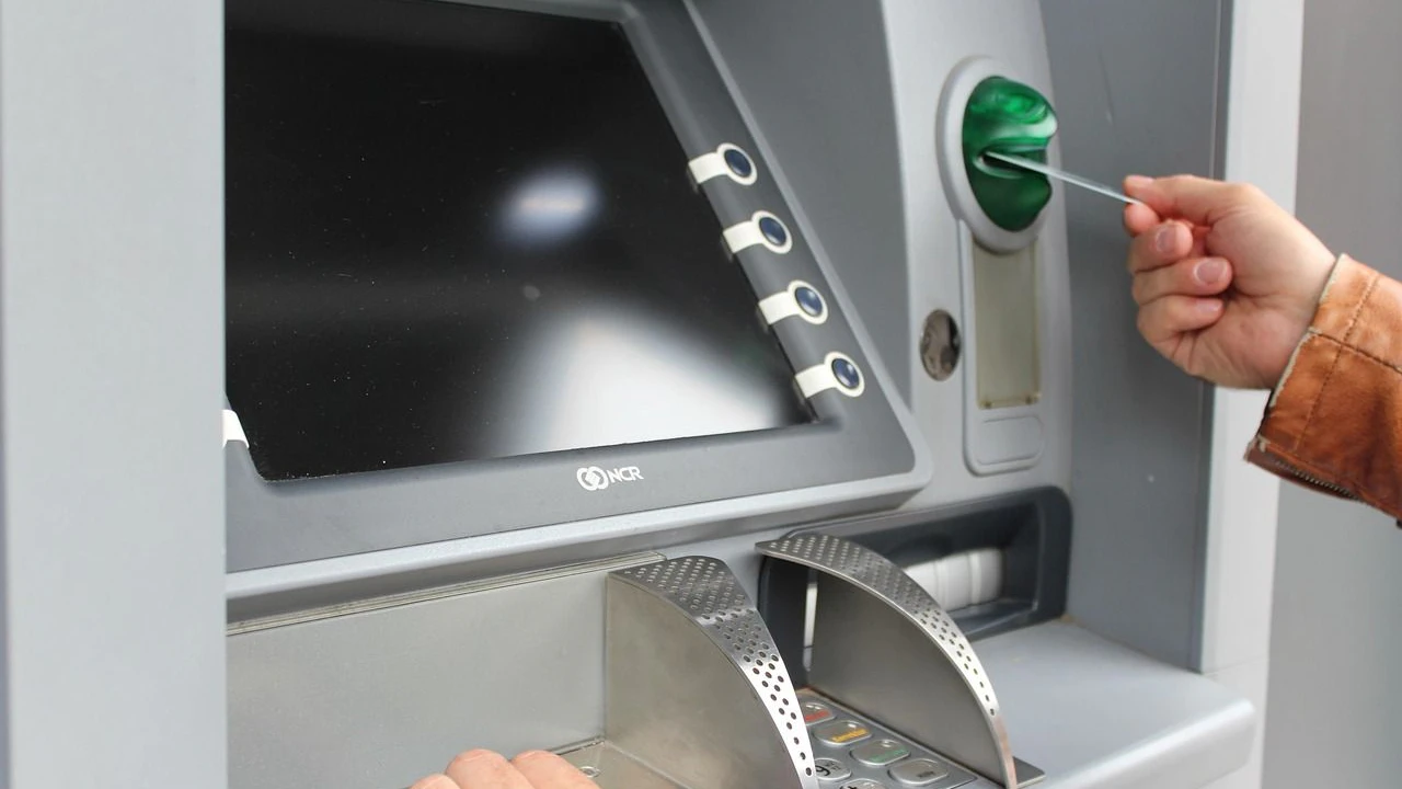 Geldabhebung am Bankomat