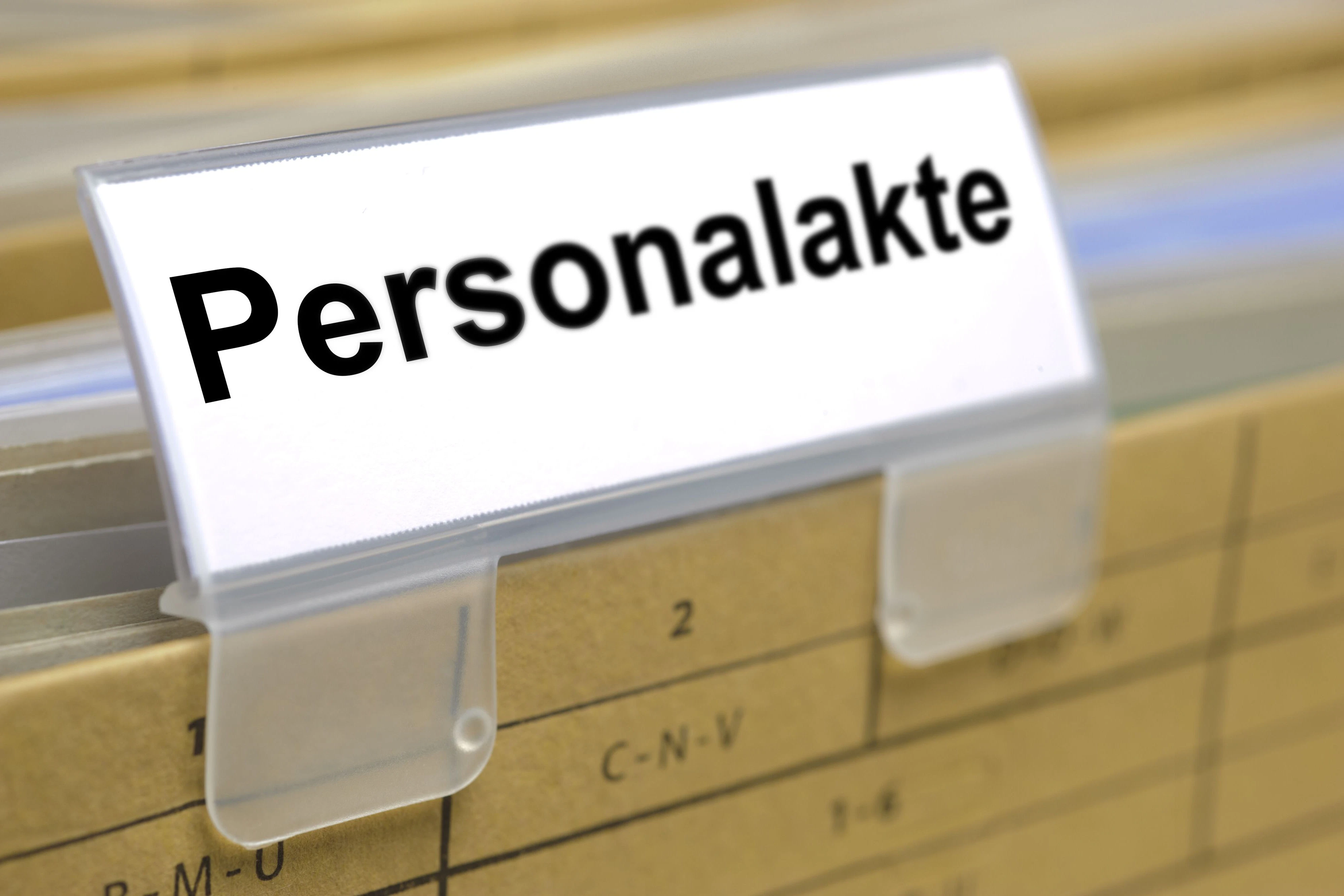 In bestimmten Fällen darf ein Unternehmen verlangen, über Liebesbeziehungen am Arbeitsplatz informiert zu werden