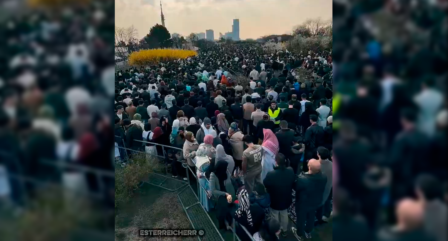 Tausende Muslime feiern das Ende des Ramadan