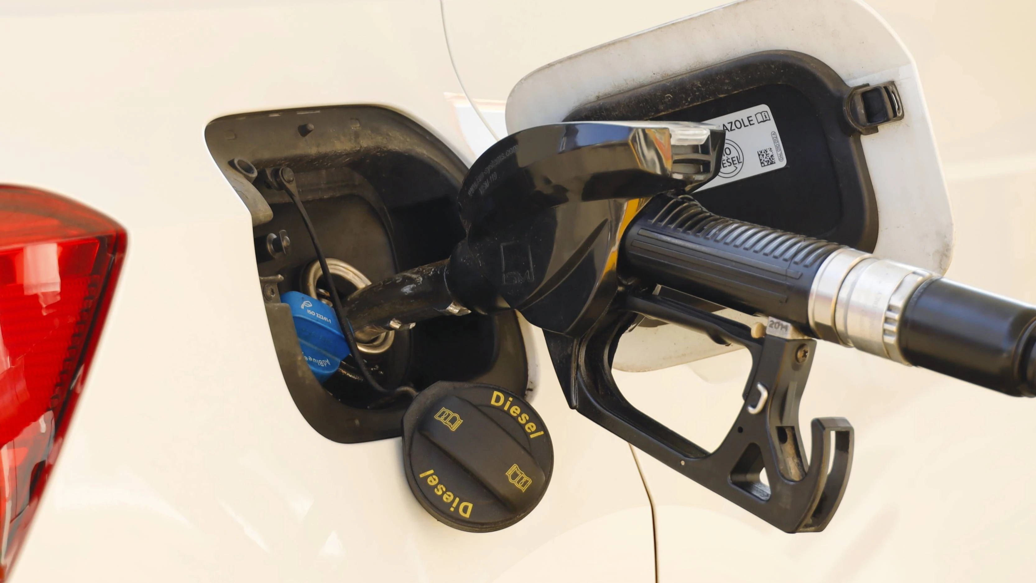 Heute.at - 40 Cent runter! Hier kannst du zu FPÖ-Preisen tanken