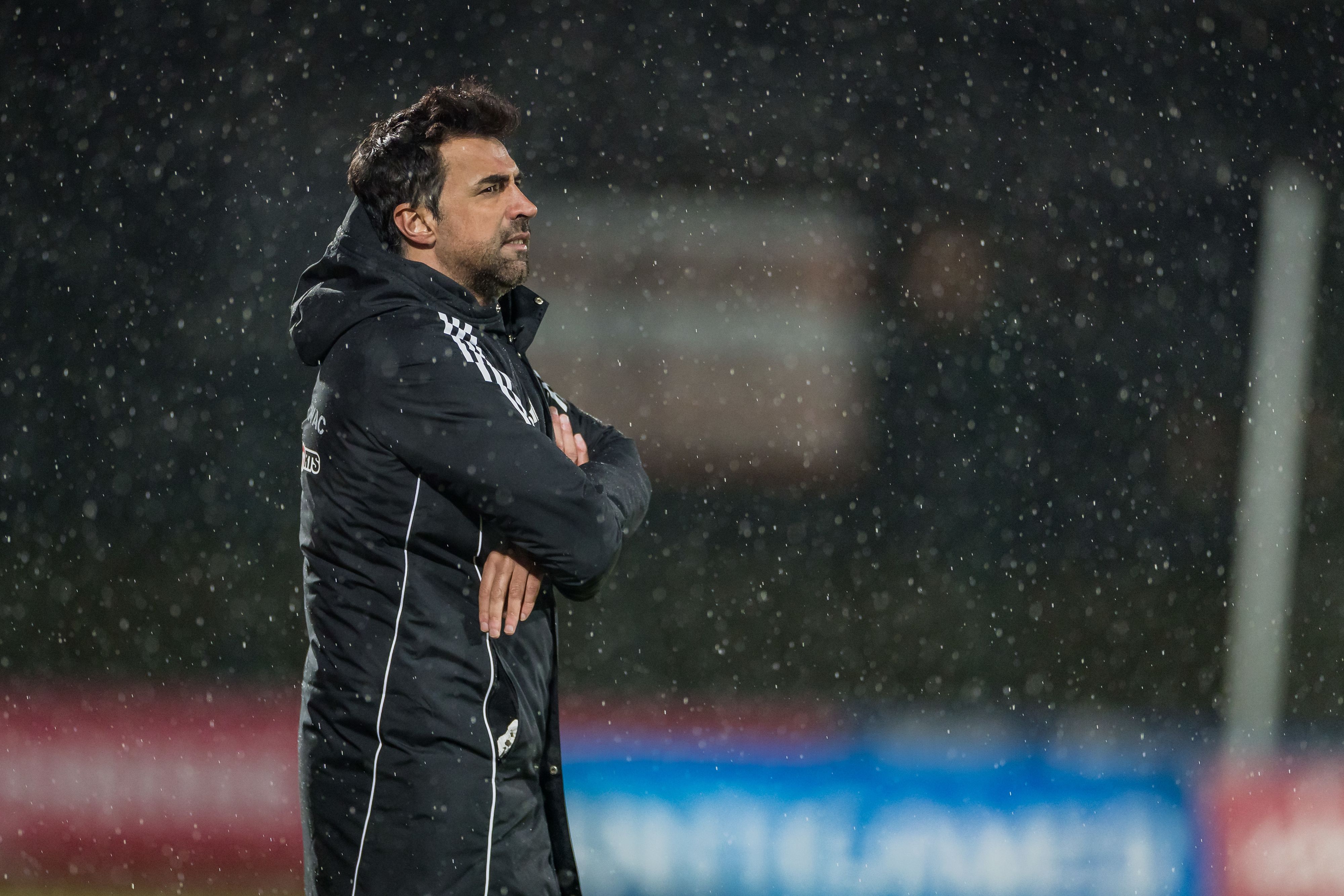 Ismail Atalan steht zurzeit im Regen.