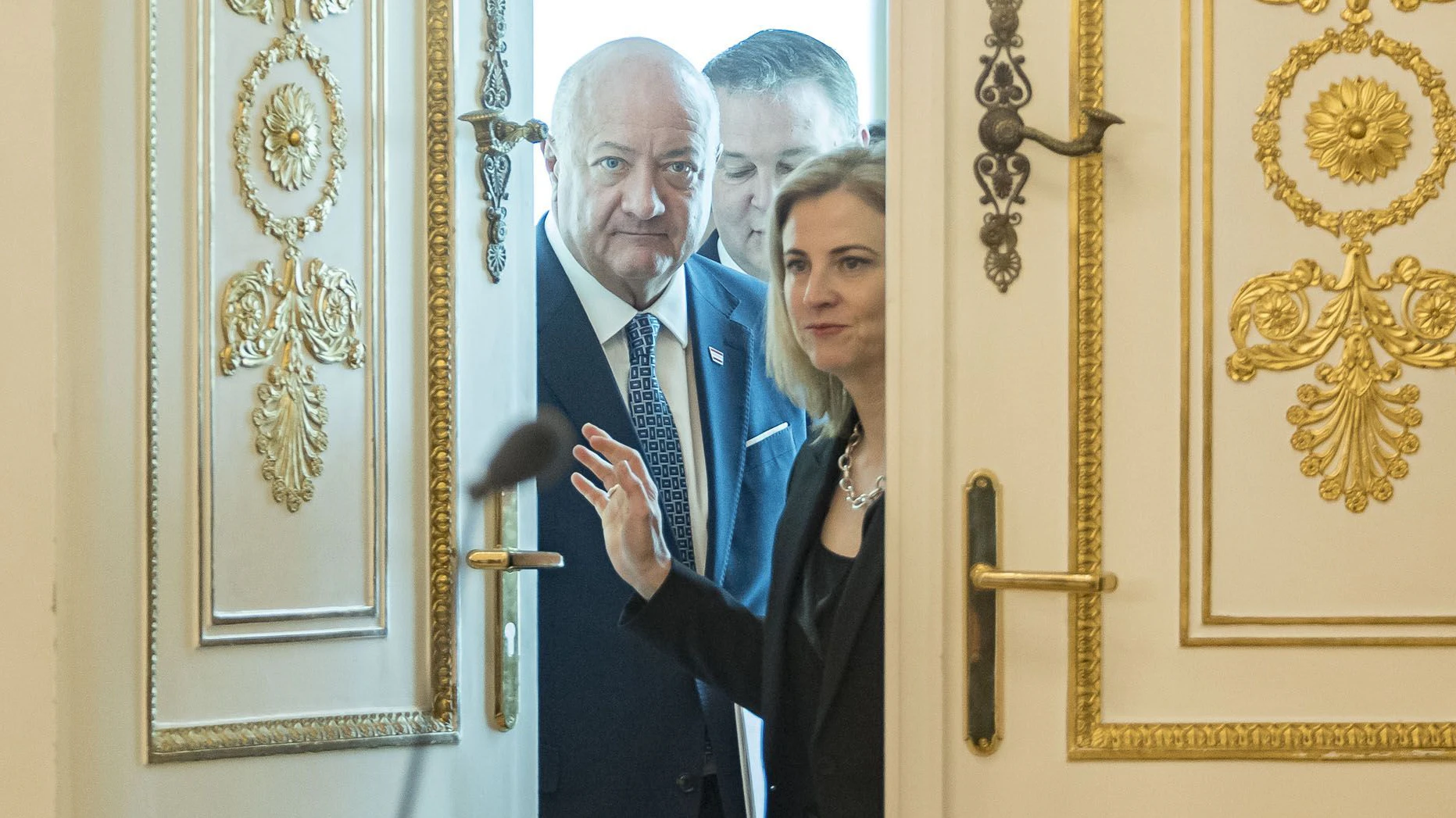 Heute.at - Wie sich die Regierung bei den Spritpreisen ausbremste