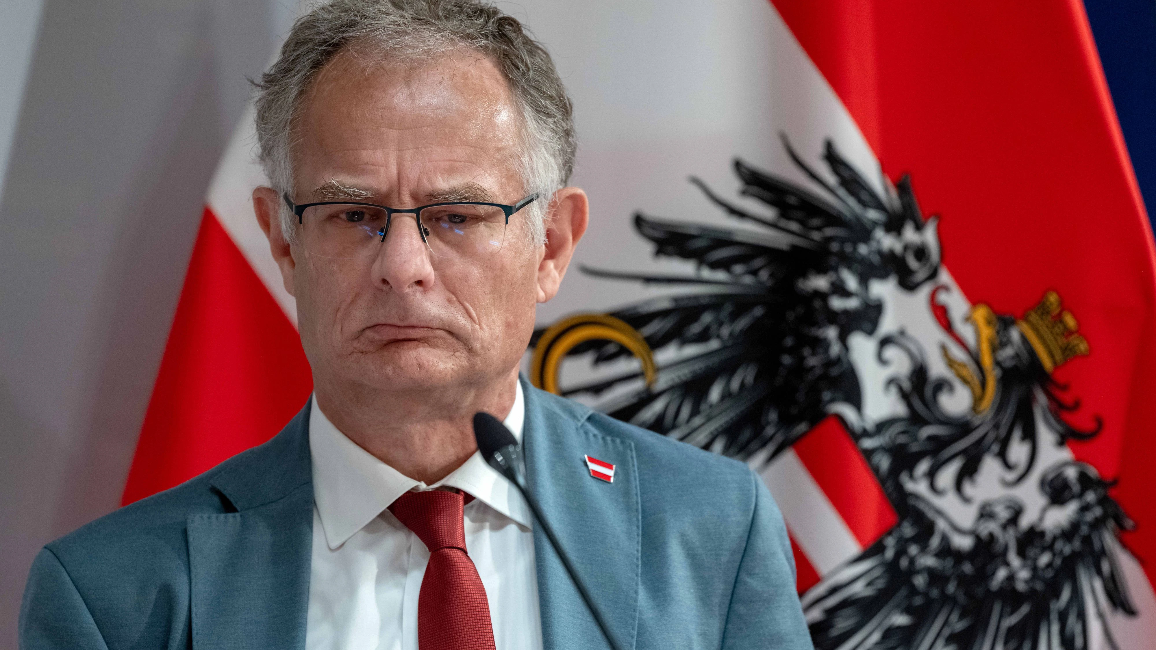Heute.at - Minister warnt vor extremer Gefahr für Österreich