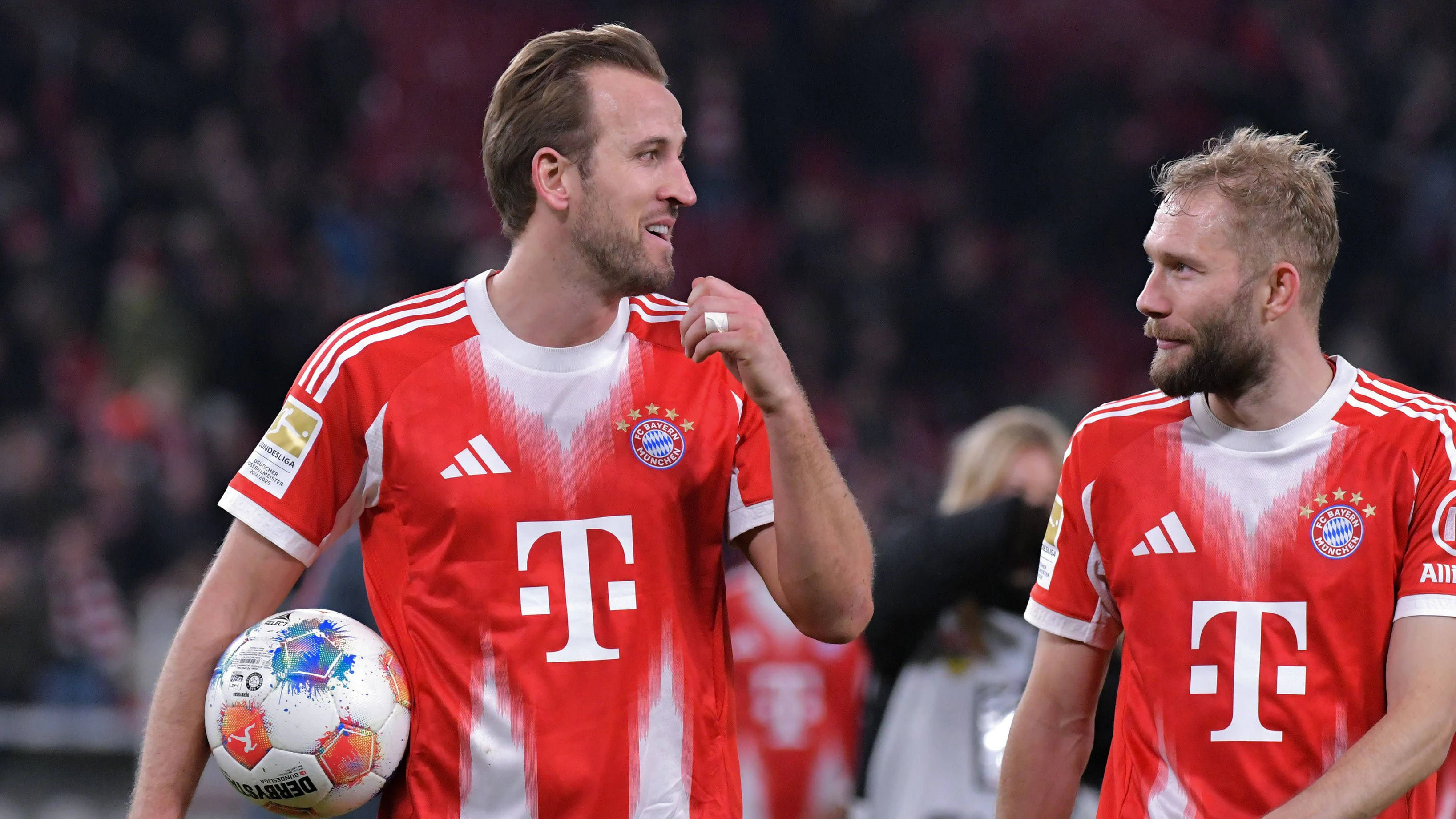 Die Bayern duellieren sich mit Union Berlin. 