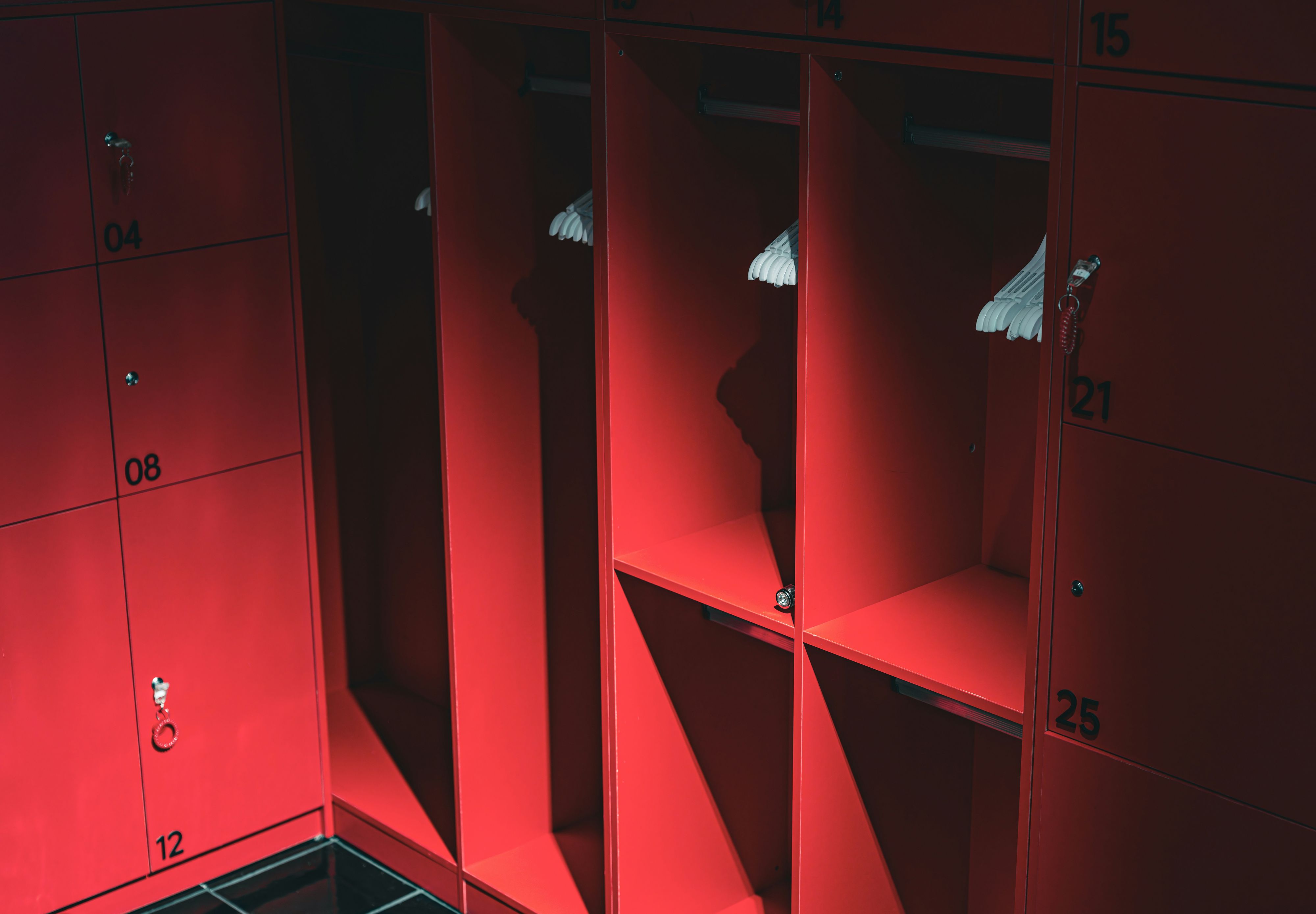 Immer wieder wurden in einem Fitness-Studio in Wien&nbsp; Spinde in den Umkleidekabinen aufgebrochen – besonders Bargeld geriet ins Visier des Täters.