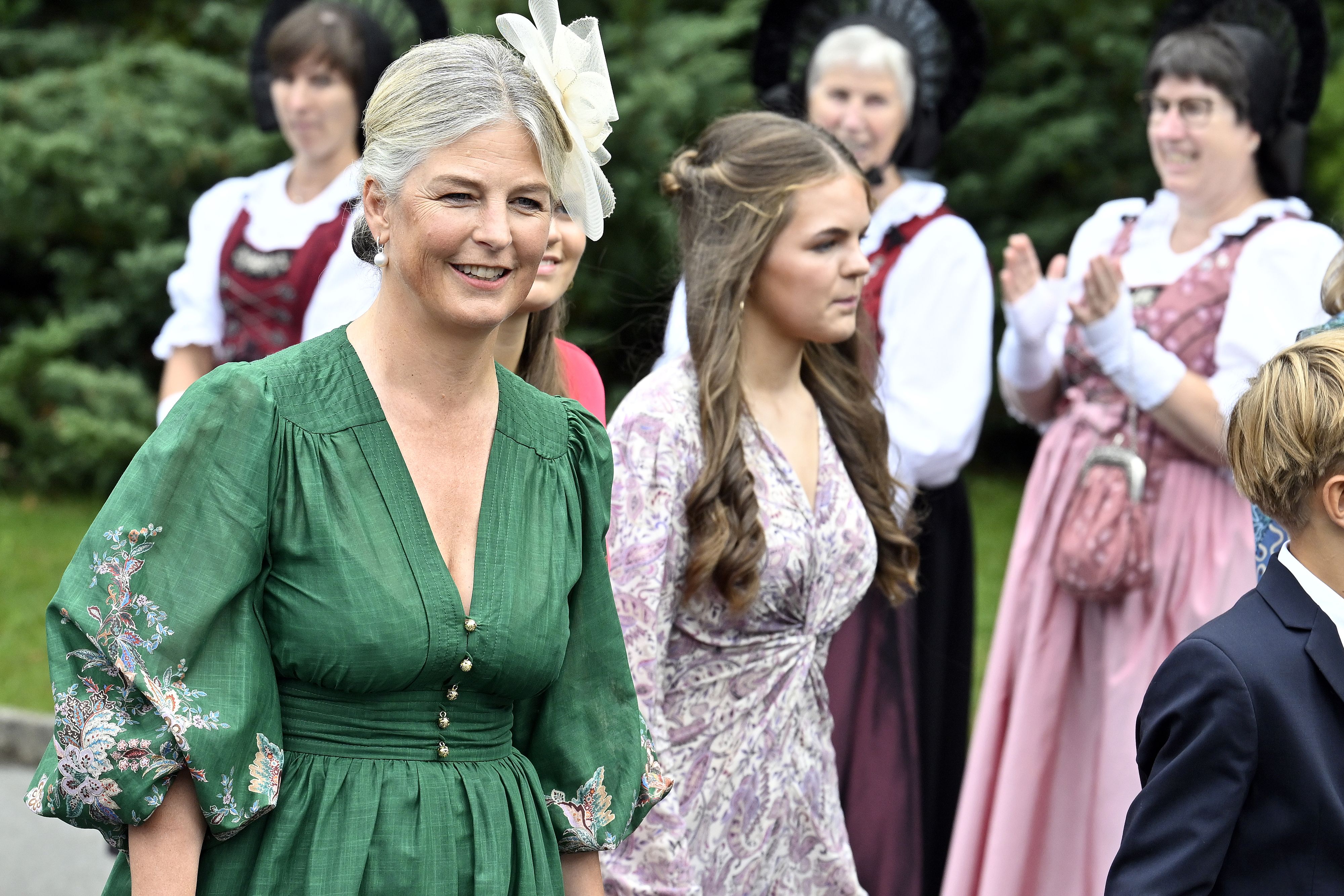 Prinzessin Tatjana von Lichtenstein (links).