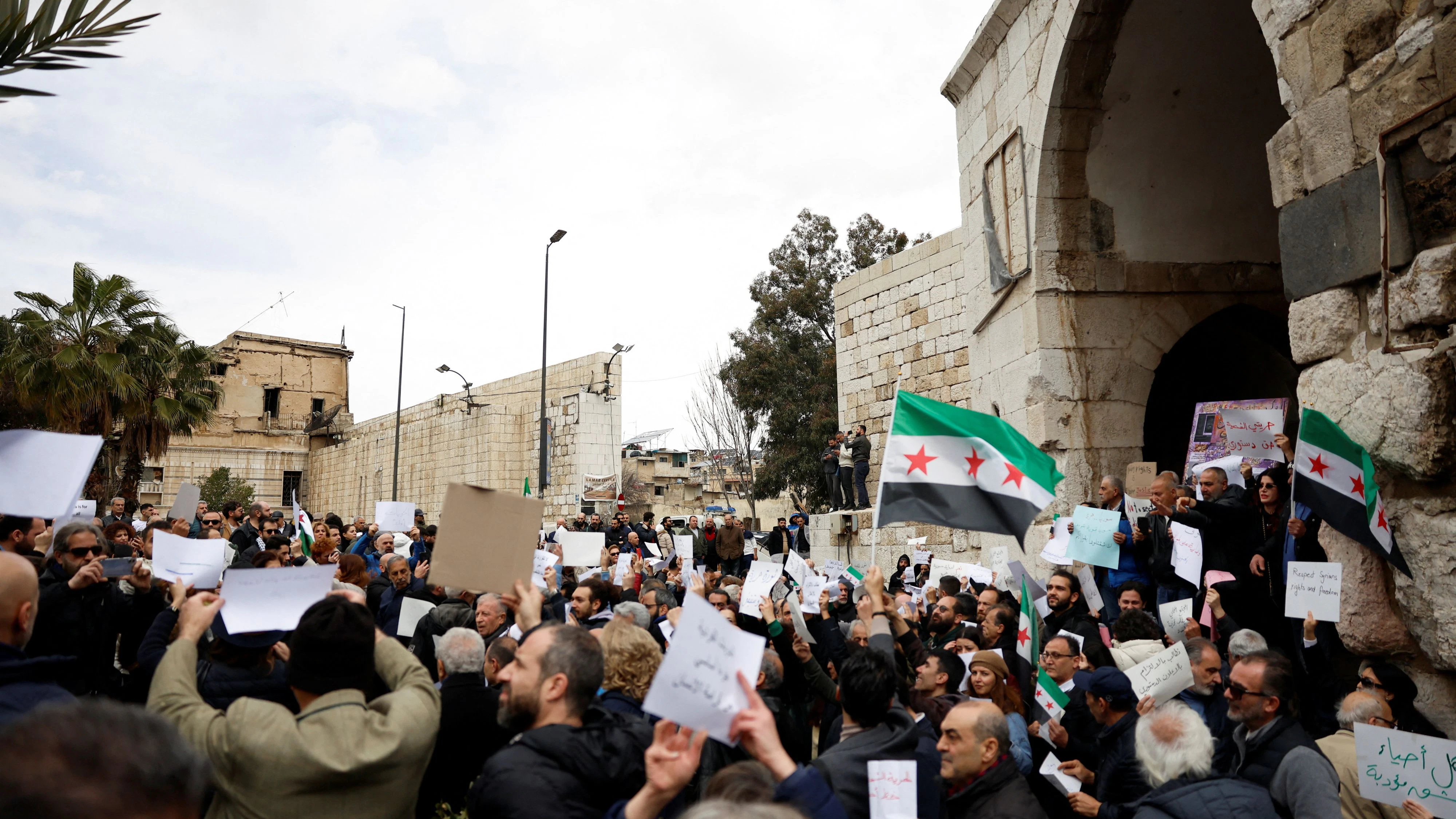 In Damaskus fand eine Demonstration gegen das geplante Alkoholverbot statt. 