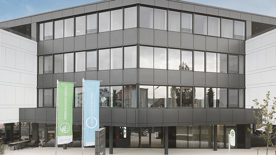 Heute.at - Hausdurchsuchung! Immo-Firma hat 8,4 Mio. Euro Schulden