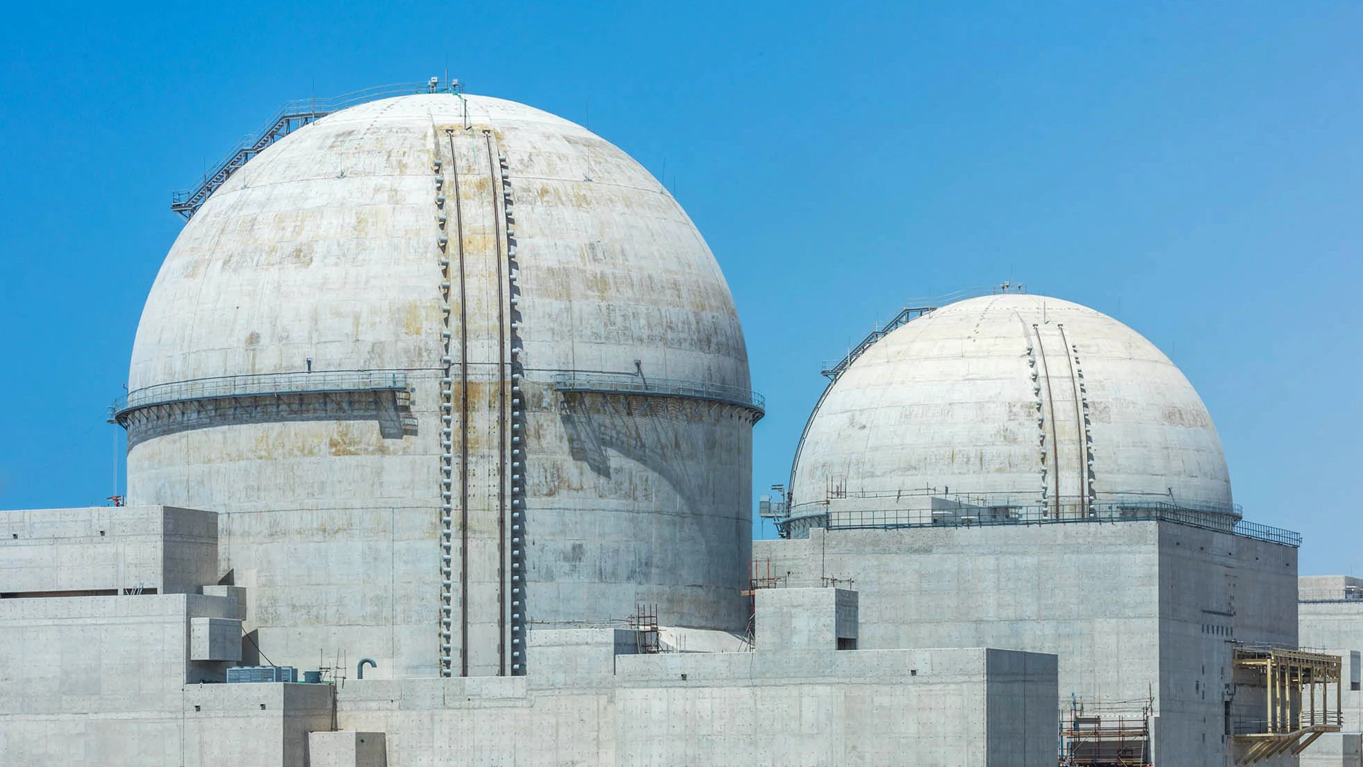 *** HANDOUT *** An handout photo released by the ENEC on June 1, 2017 shows part of the Barakah Nuclear power plant under construction near al-Hamra west of Abu Dhabi in May 2017. / AFP PHOTO / Arun GIRIJA / RESTRICTED TO EDITORIAL USE - MANDATORY CREDIT "AFP PHOTO / ENEC / ARUN GIRIJA" - NO MARKETING NO ADVERTISING CAMPAIGNS - DISTRIBUTED AS A SERVICE TO CLIENTS