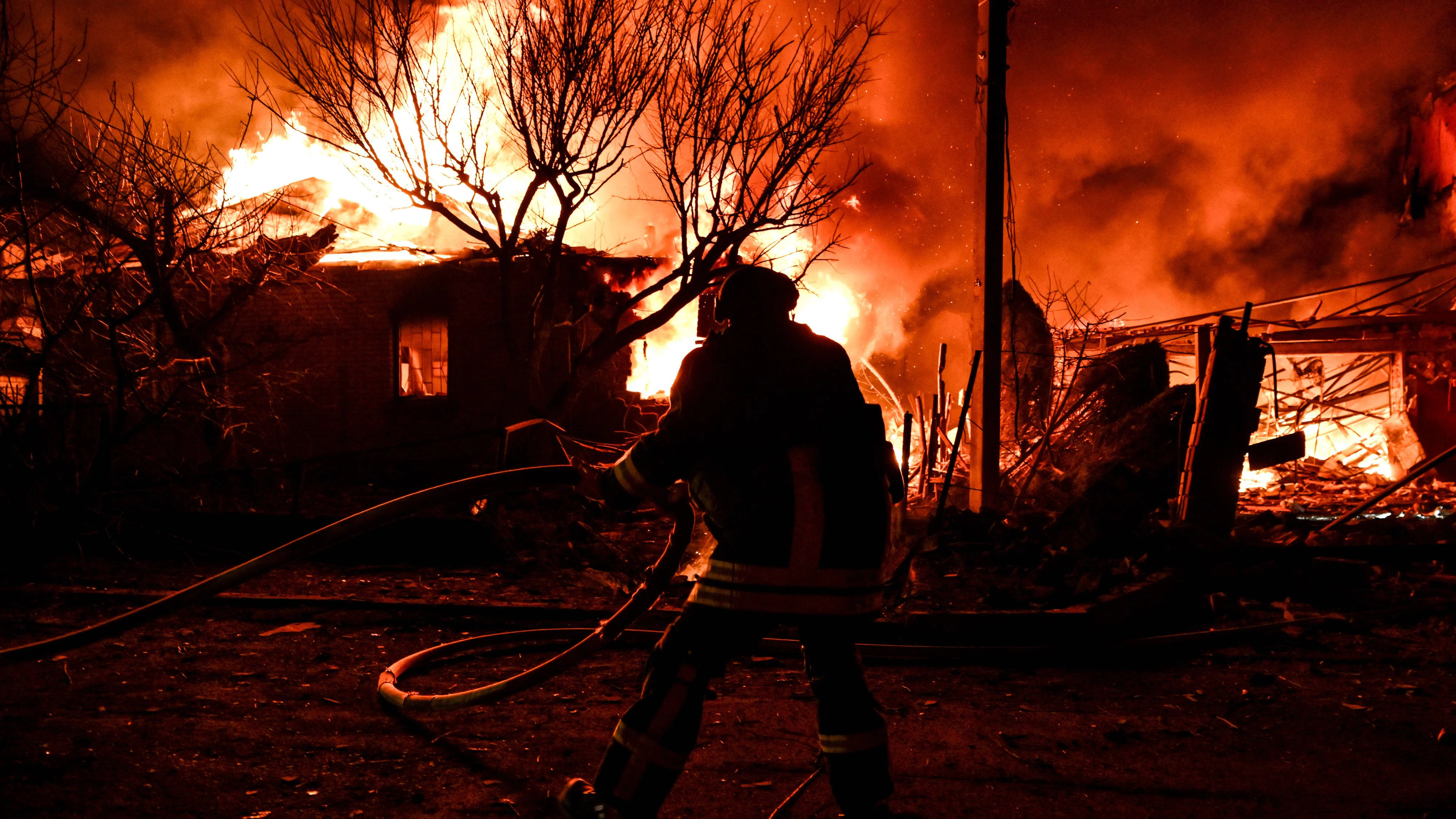 Heute.at - Rossi-Reporterin starb mit ihren drei Kindern bei Brand