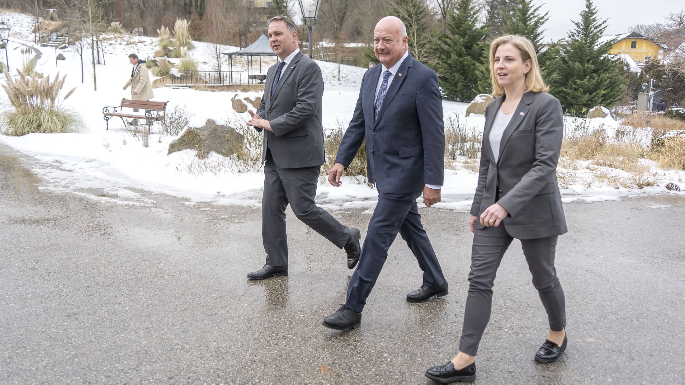 Stocker, Babler und Reisinger bei der Regierungsklausur in Mauerbach