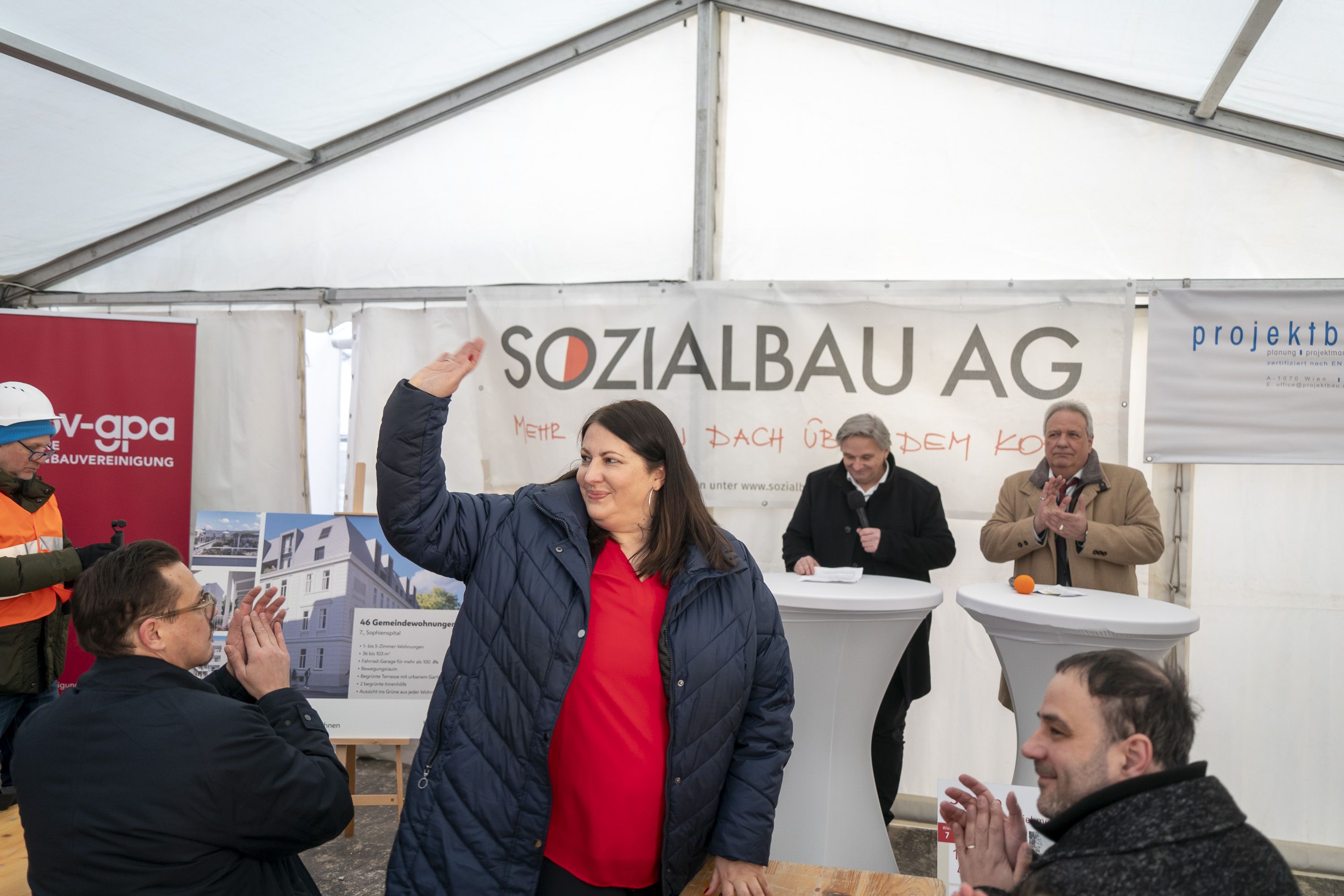 Wohnbaustadträtin Kathrin Gaál, hier bei einem Pressetermin, wechselt in den Vorstand der Sozialbau AG.