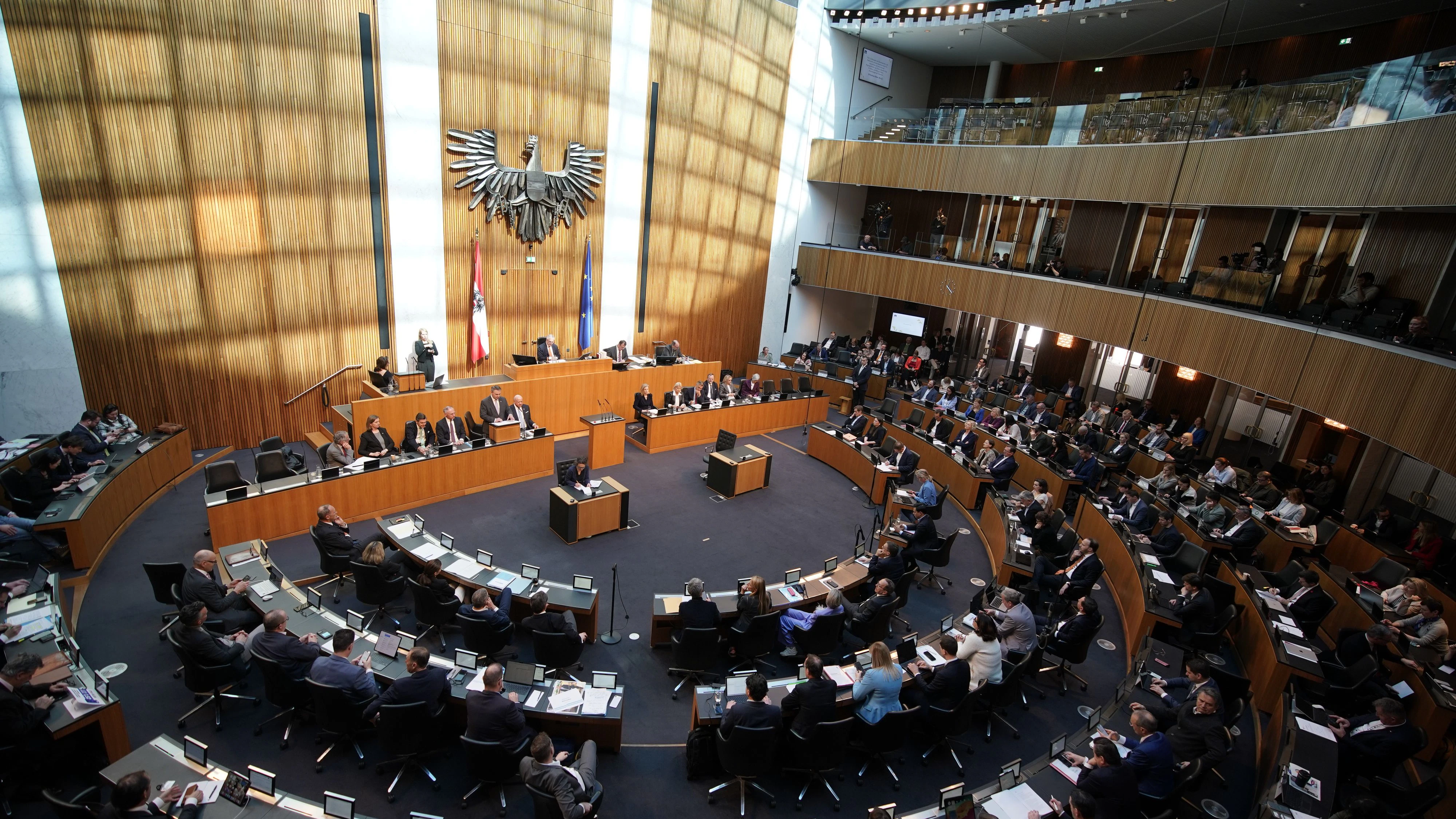 Heute.at - Mit Hilfe der Grünen – Spritpreisbremse beschlossen