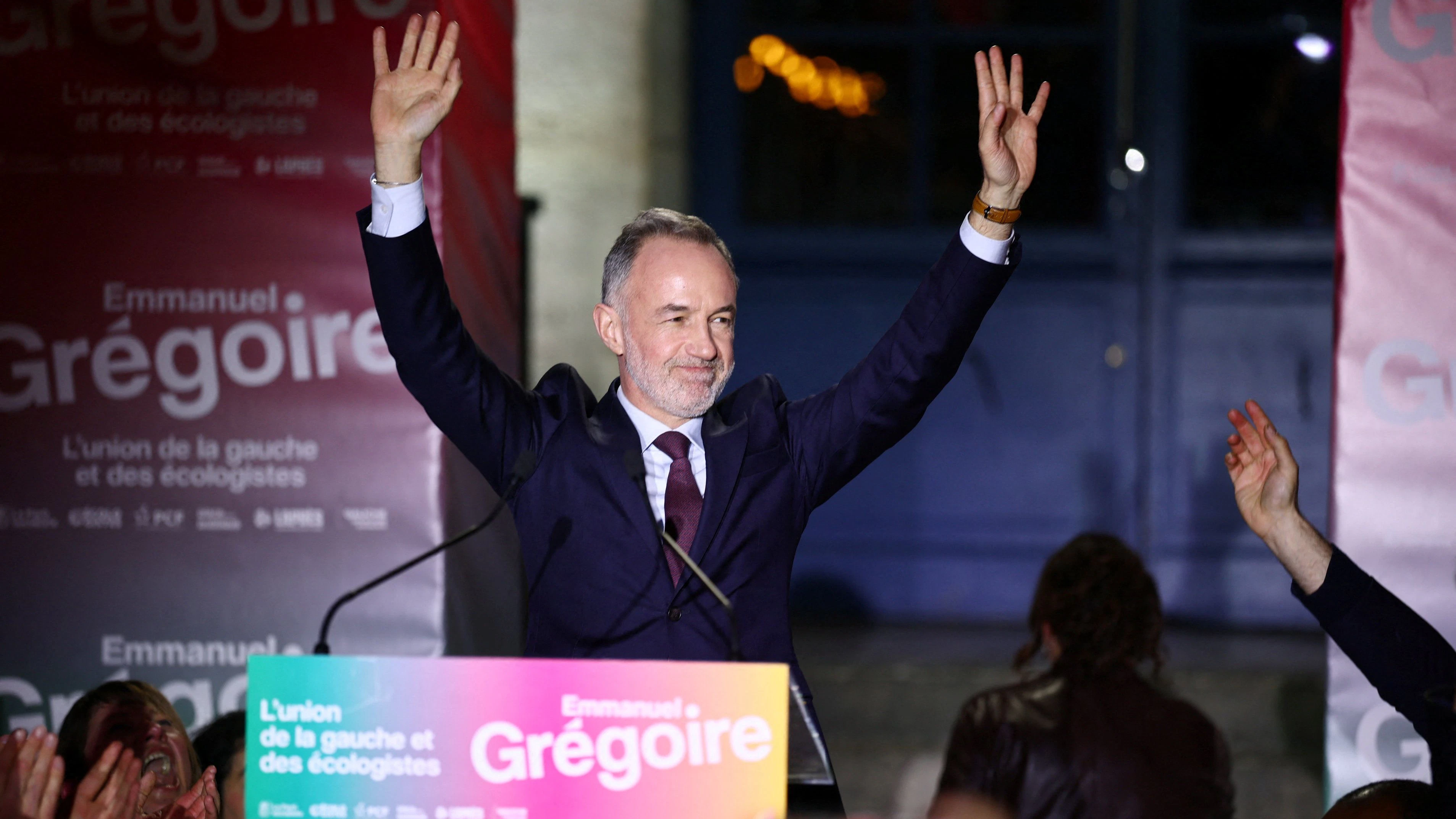 Emmanuel Gregoire, Paris mayoral candidate for Socialist party and head of the "left-wing coalition" list (La Gauche unie), waves as he arrives to deliver a speech after early results suggested he won the second round of the French mayoral election in Paris, France, March 22, 2026. REUTERS/Sarah Meyssonnier    