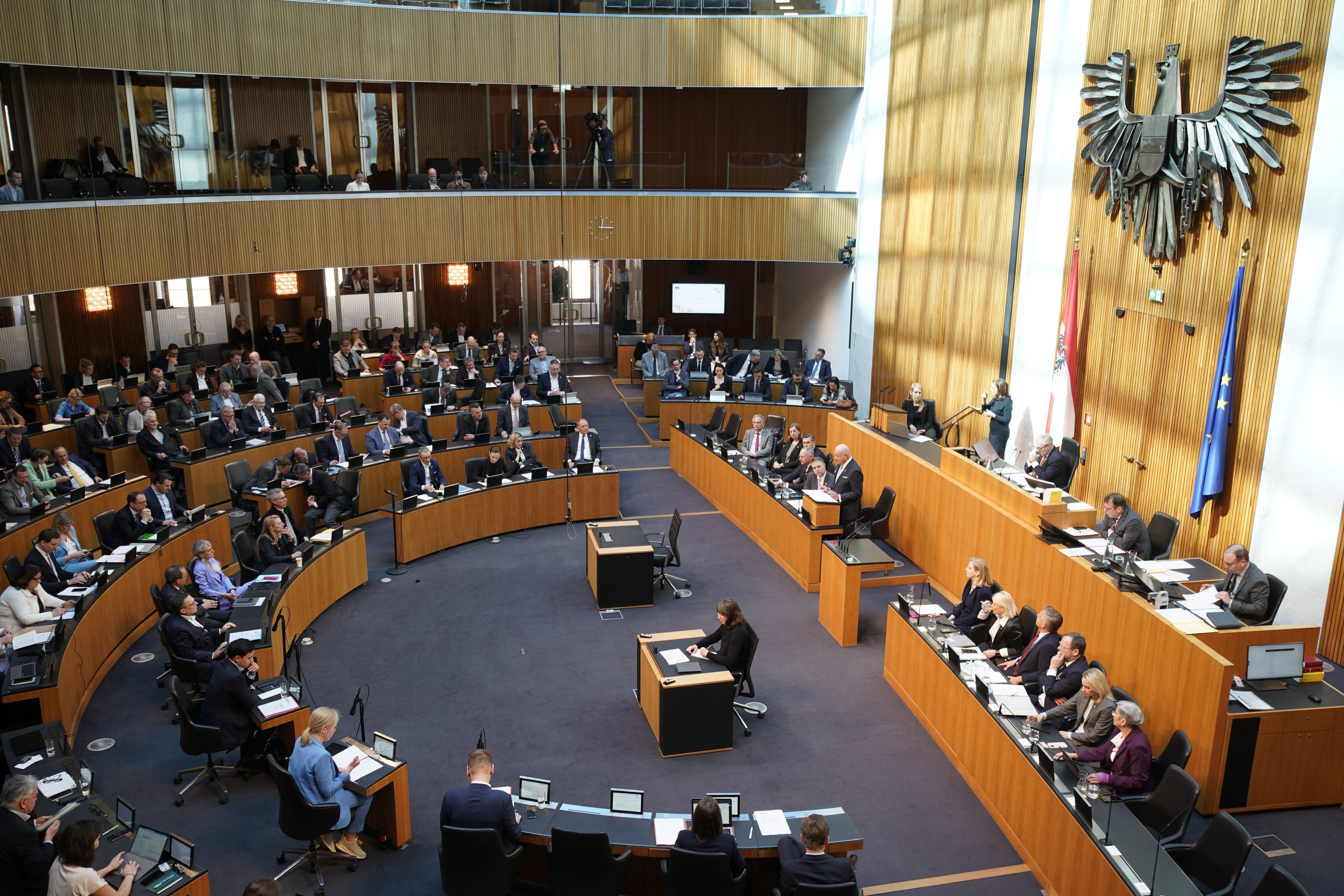 Bei der heutigen Nationalratssitzung soll über die geplante Spritpreisbremse abgestimmt werden.