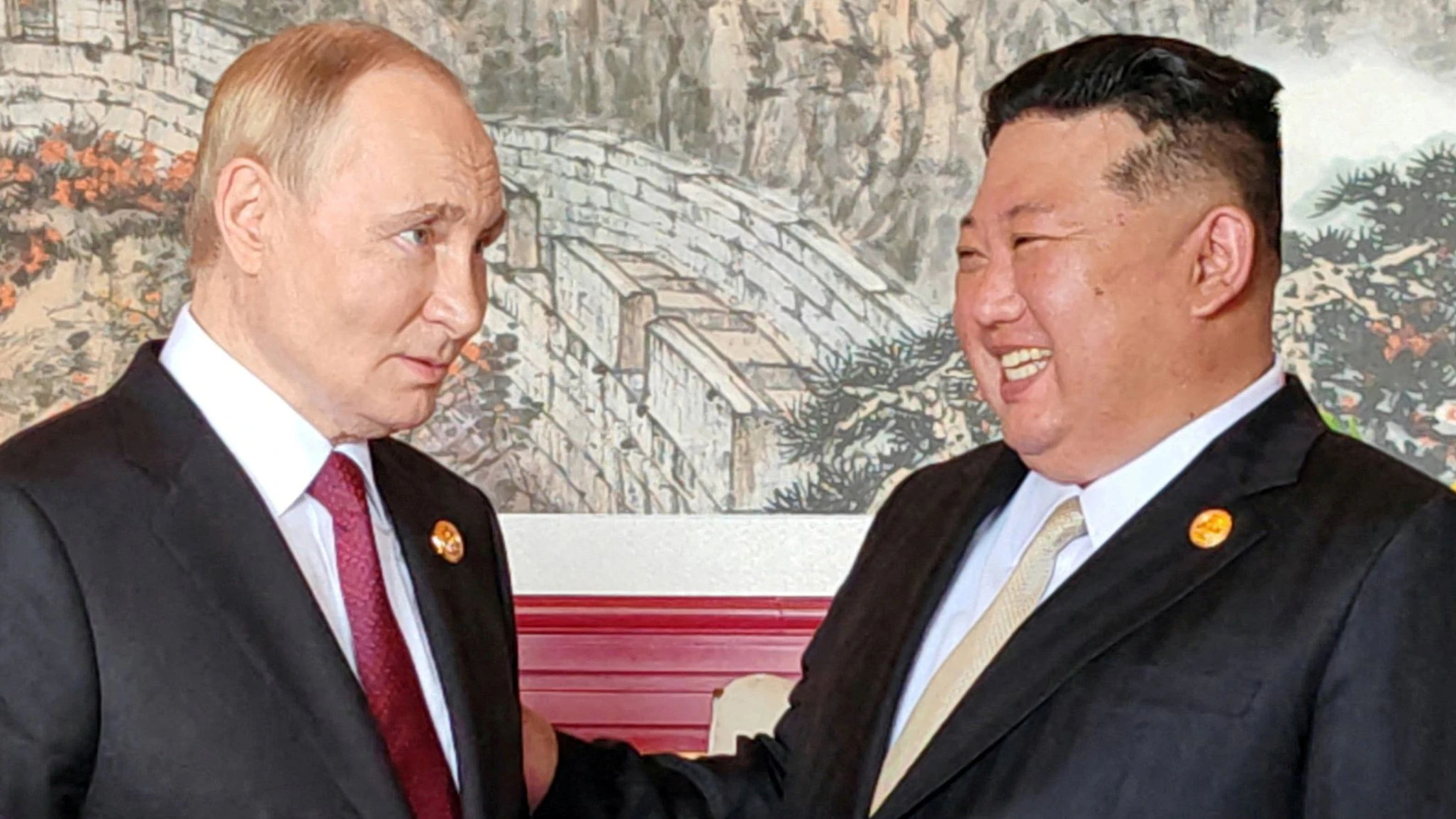 Heute.at - Putin rückt enger mit Nordkorea-Diktator Kim zusammen