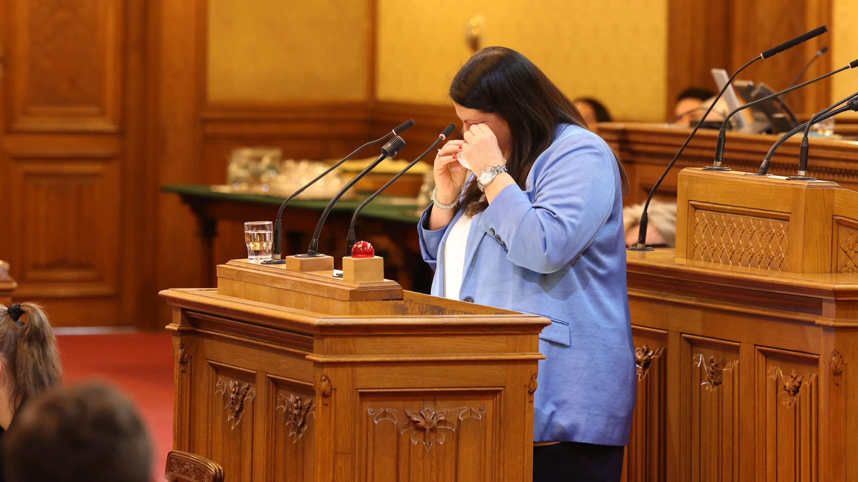 Kathrin Gaál verdrückte Tränchen bei Abschiedsrede.