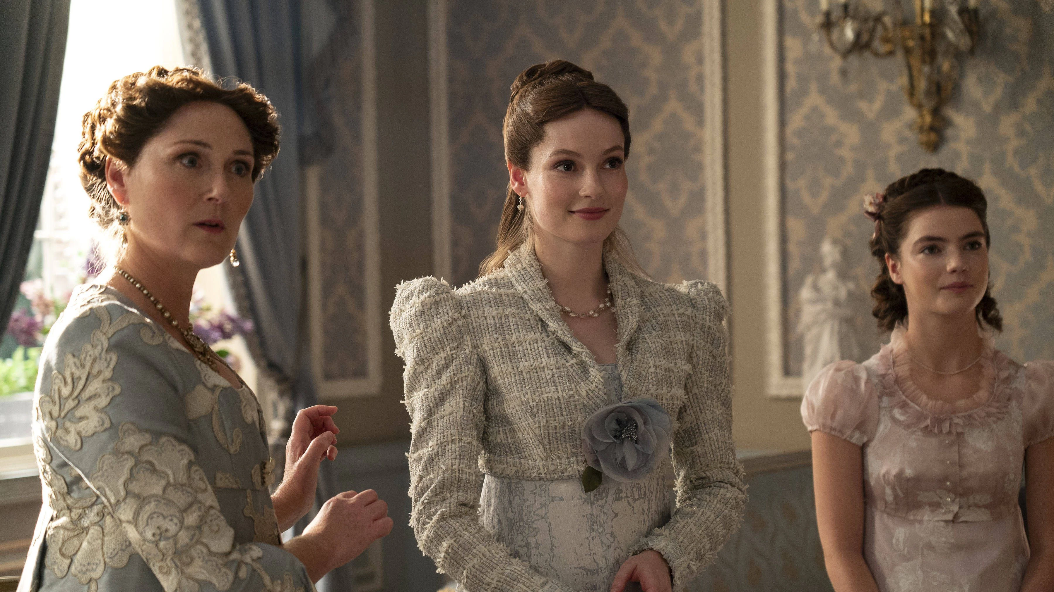 Francesca Bridgerton (Hannah Dodd), später Francesca Stirling, findet nach dem Tod ihres Mannes wieder die große Liebe – und zwar mit Michaela, einer Verwandten ihres verstorbenen Gatten.