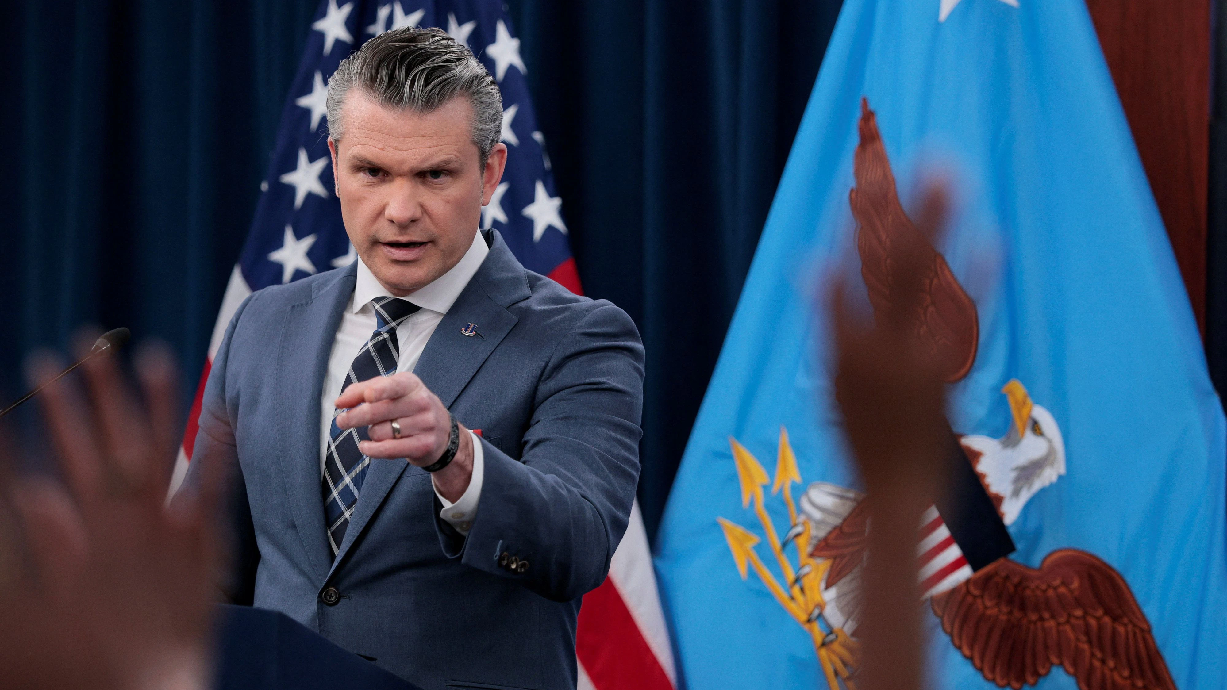 US-Verteidigungsminister Pete Hegseth strahlt im Moment in der US-Regierung die größte Kriegslust aus