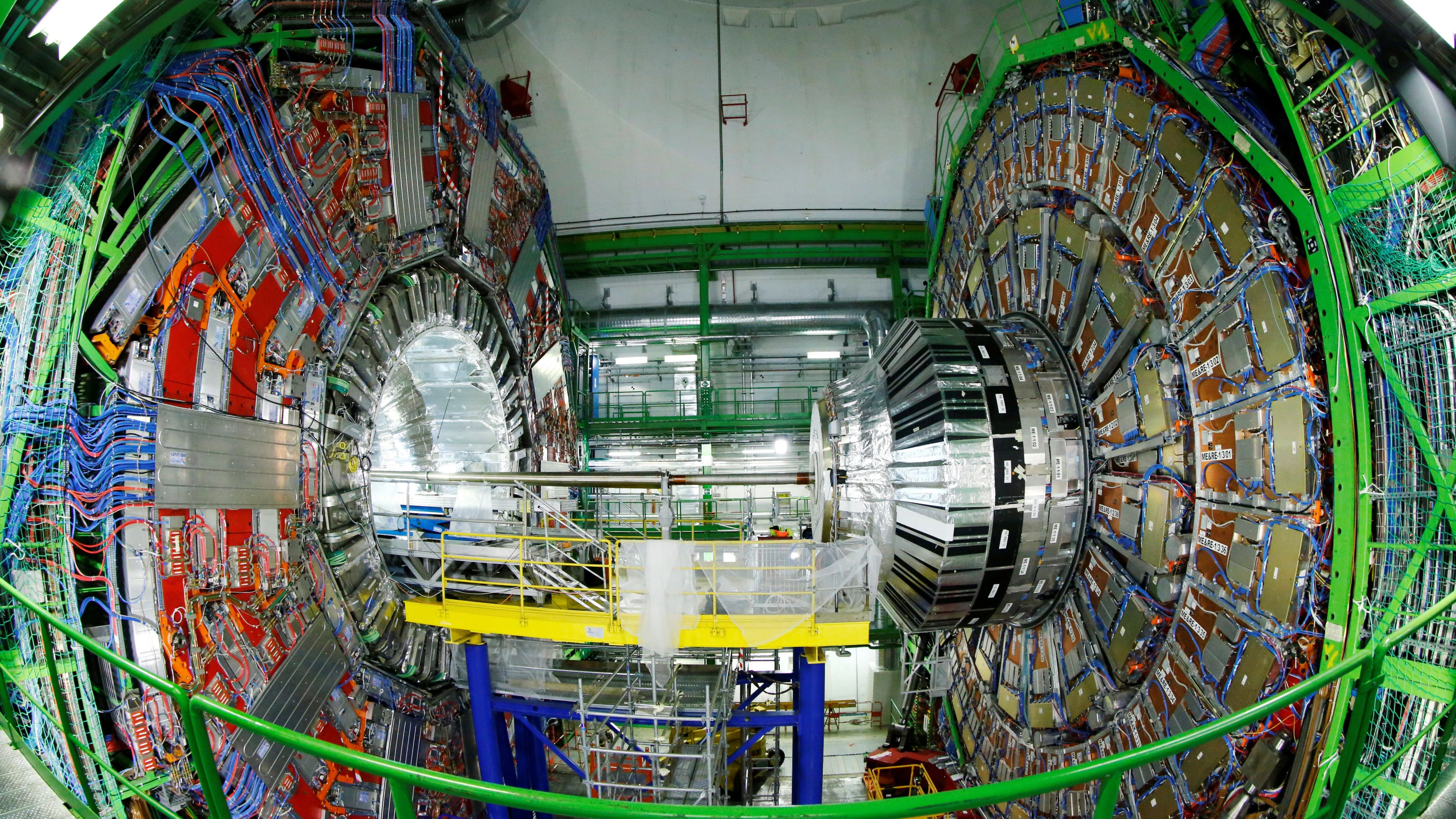 Bis heute rätseln Forscher, warum unser Universum viel mehr Materie als Antimaterie enthält, obwohl der Urknall eigentlich gleich viel von beiden hätte hervorbringen sollen.