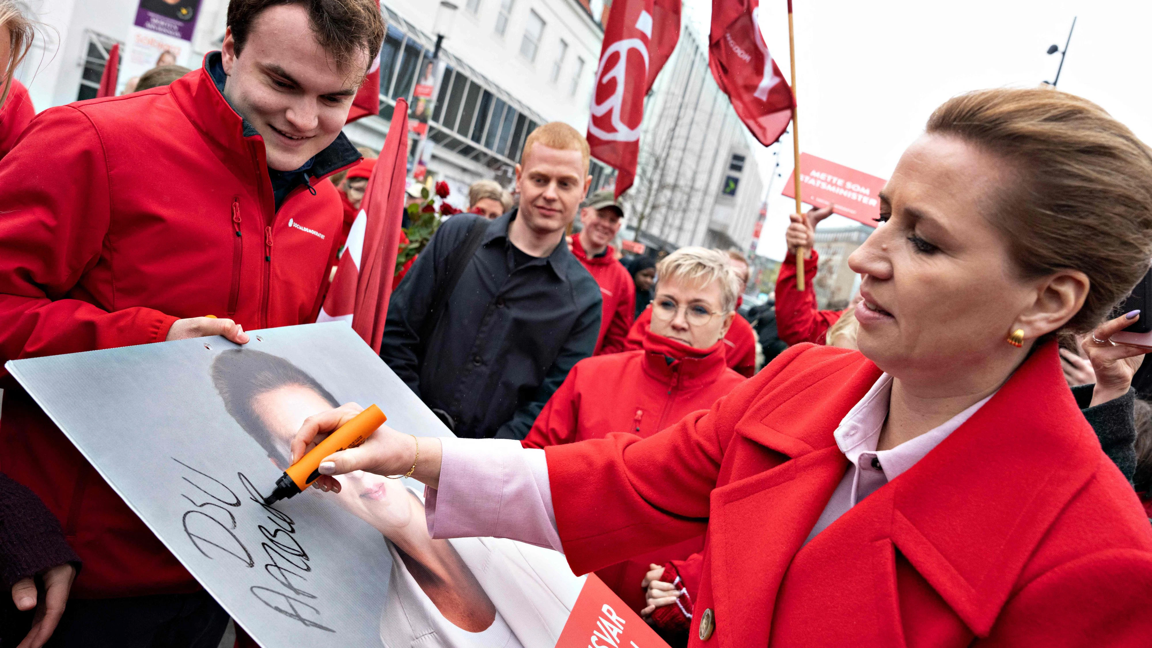Die Partei von Mette Frederiksen konnte offenbar knapp gewinnen.