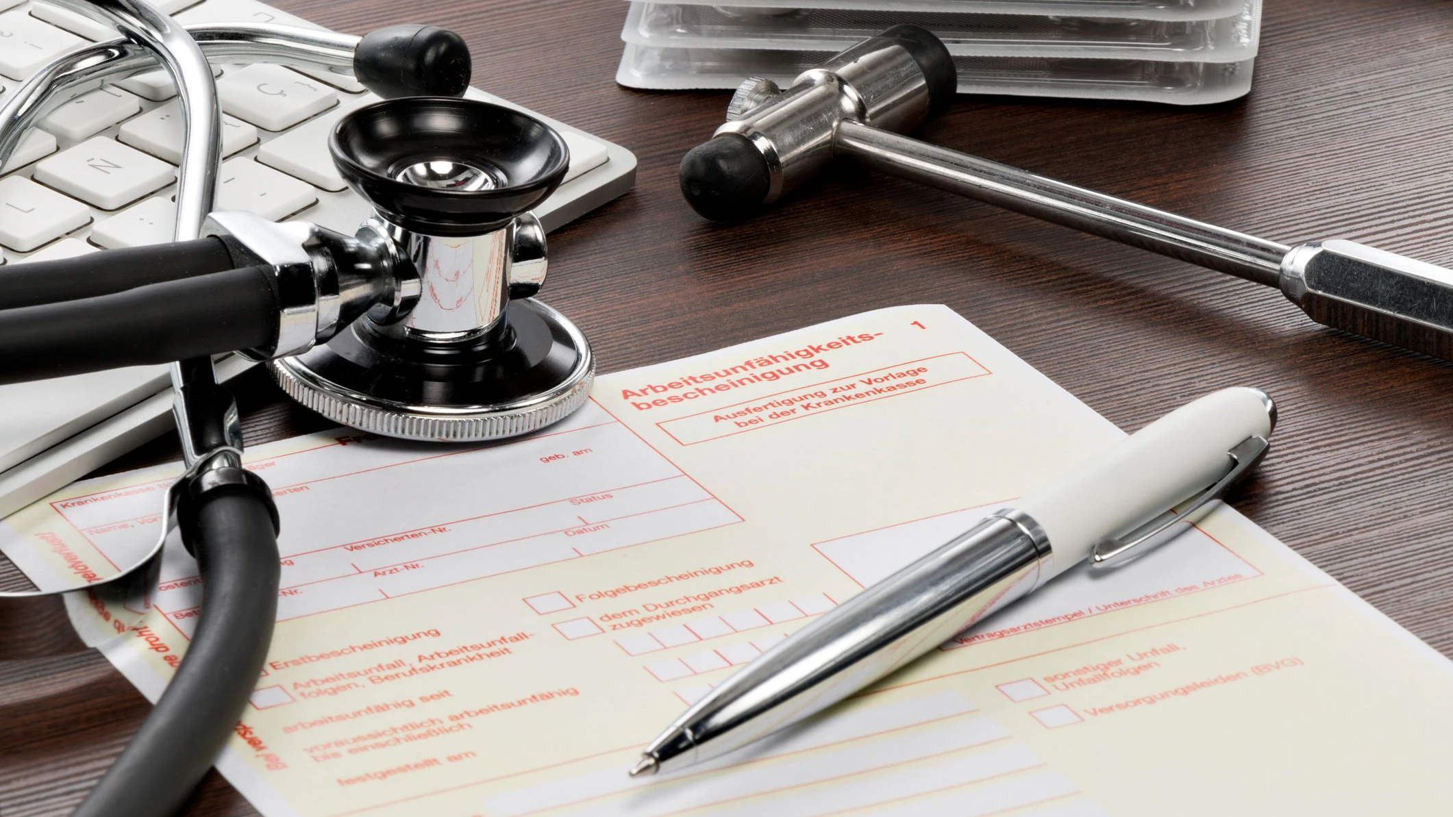 Die Frau bekam eine Krankmeldung – für 63 Tage!