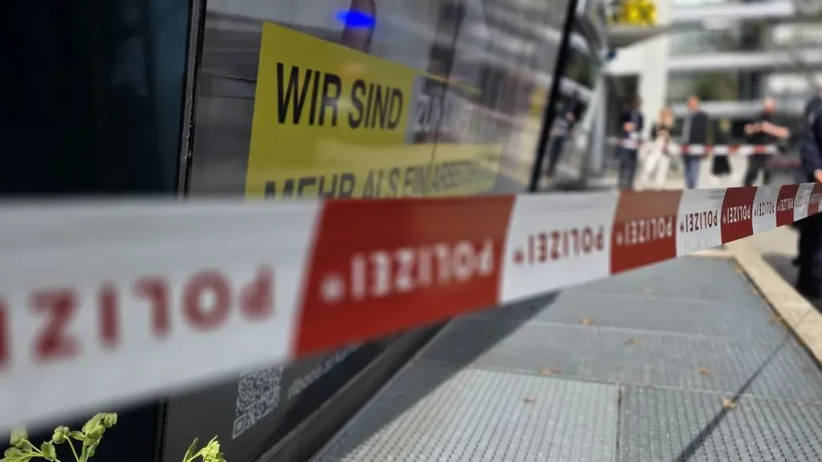 Heute.at - Schock für Studenten – Bank bei Linzer Uni überfallen