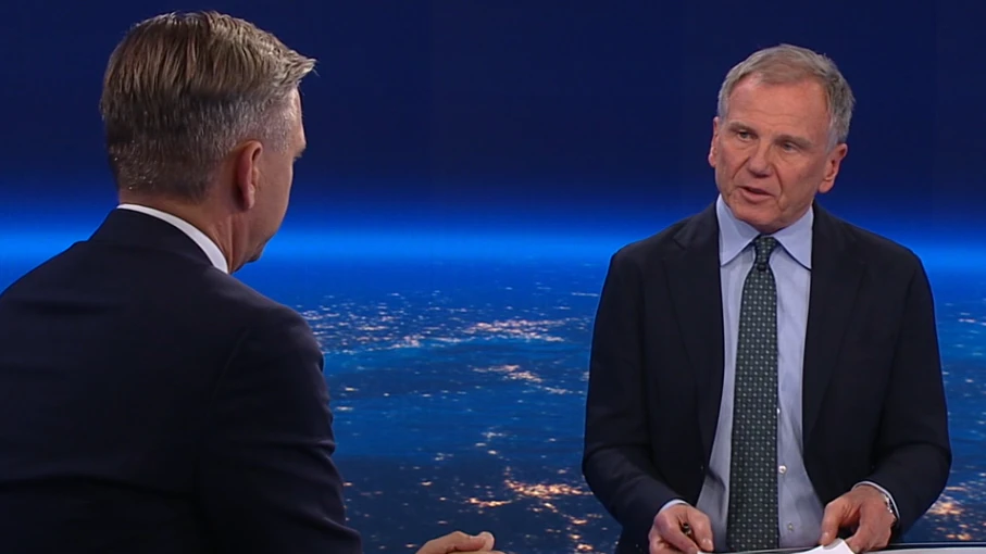 Heute.at - ORF-Wolf konfrontiert Minister: Was bringen 10 Cent?