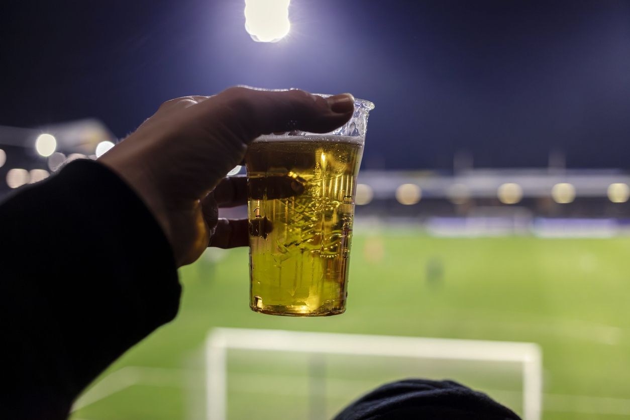 Heute.at - Preisvergleich: So teuer ist das Bier im Stadion