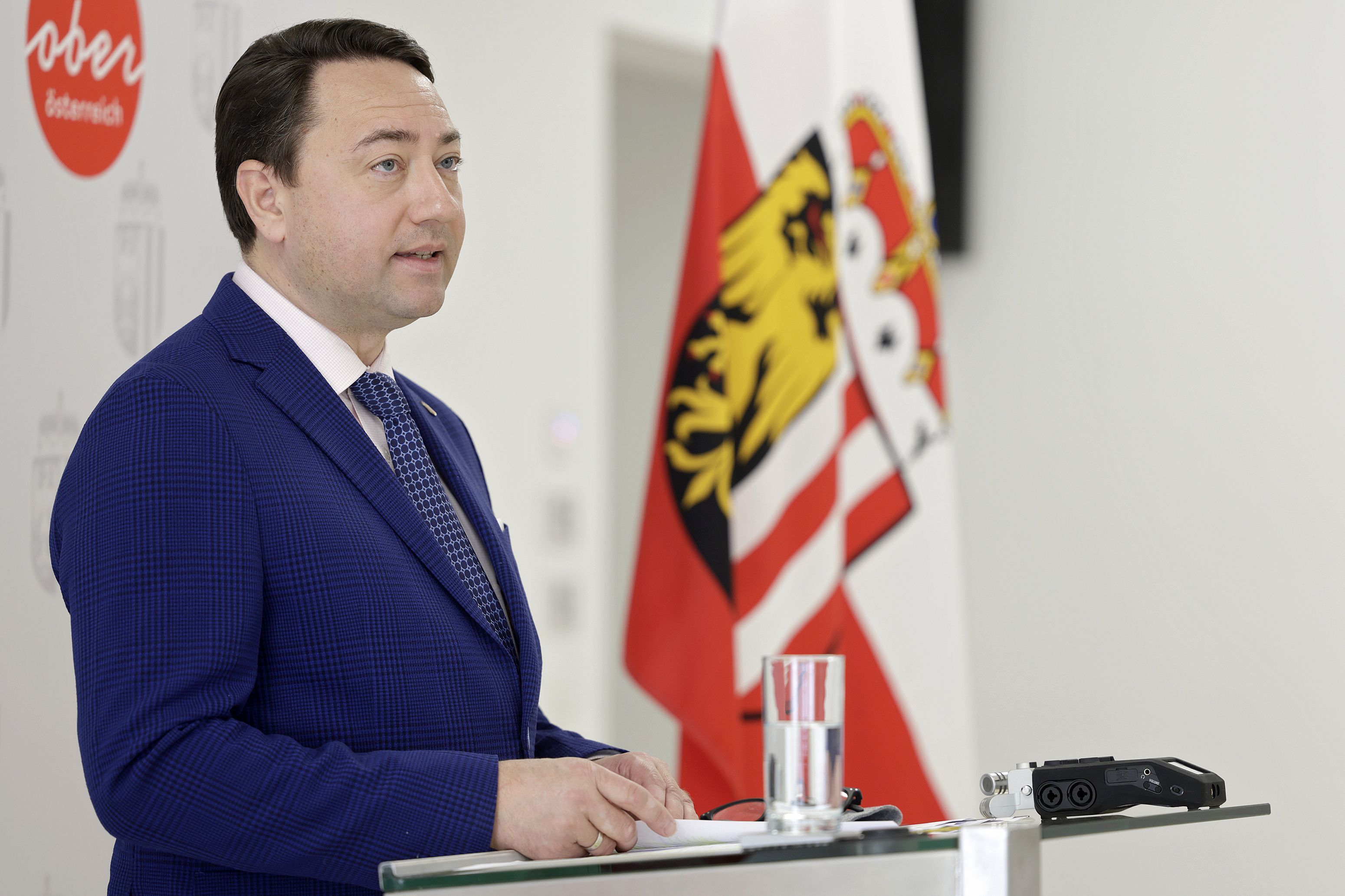 FPÖ-Chef und LH-Stv. Manfred Haimbuchner will schärfere Regeln für die Staatsbürgerschaft.