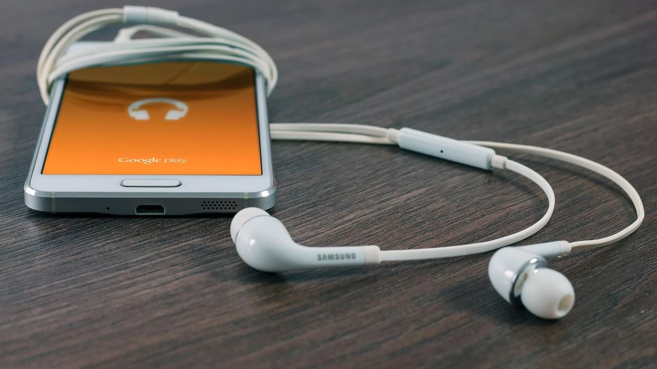 Samsung-Handy mit Datenaustausch-Funktion