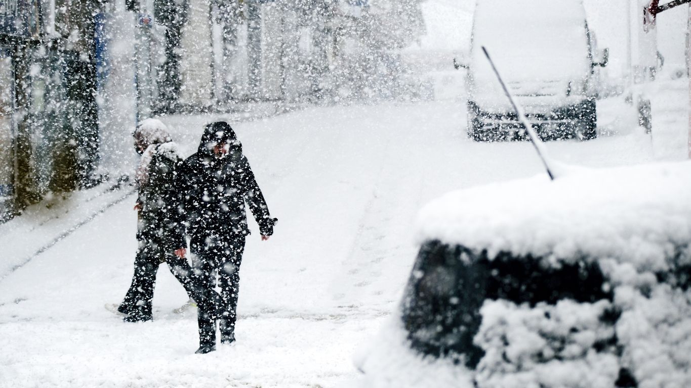 Heute.at - Wieder Winter – jetzt Blizzard-Warnung in Österreich