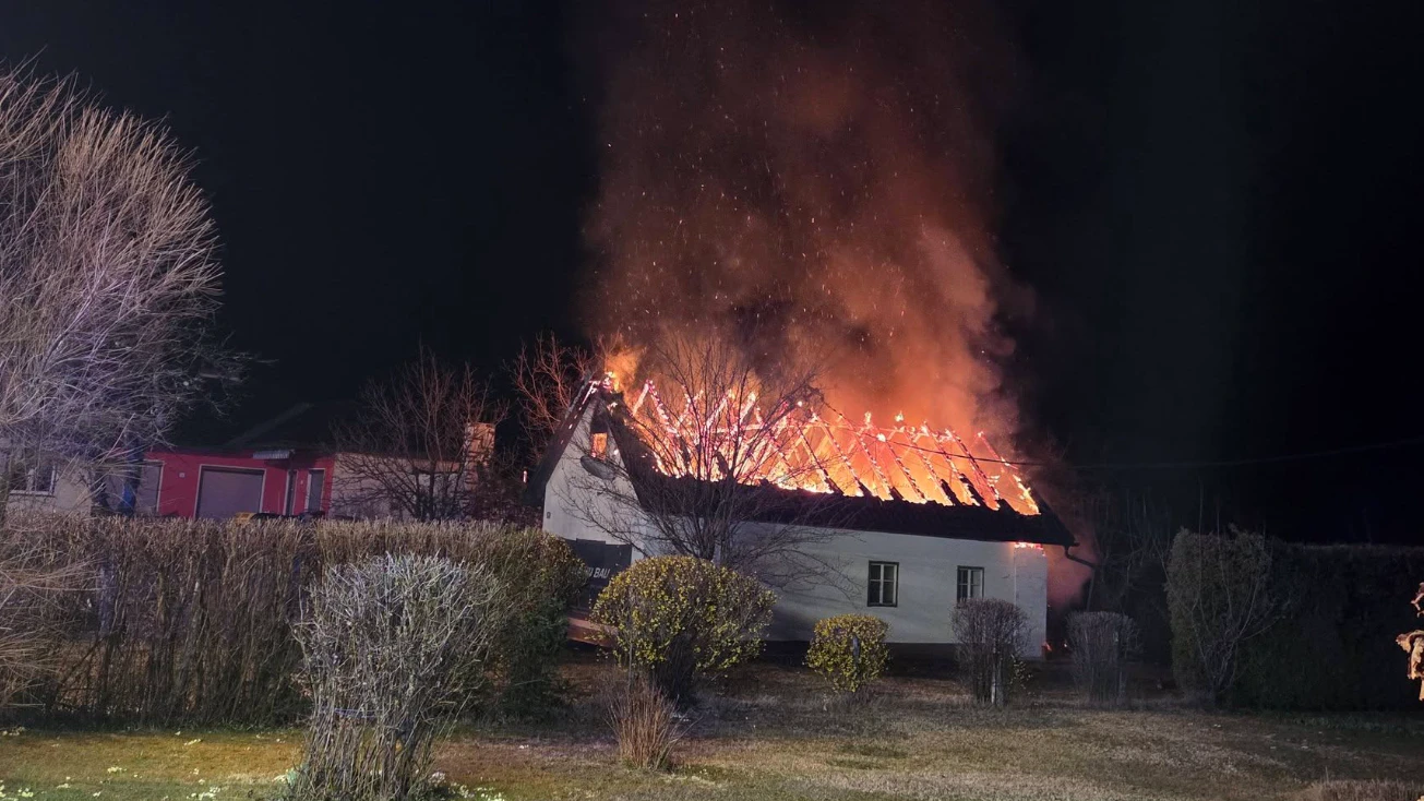 Die Einsatzkräfte der Feuerwehr konnten den Brand rasch löschen.