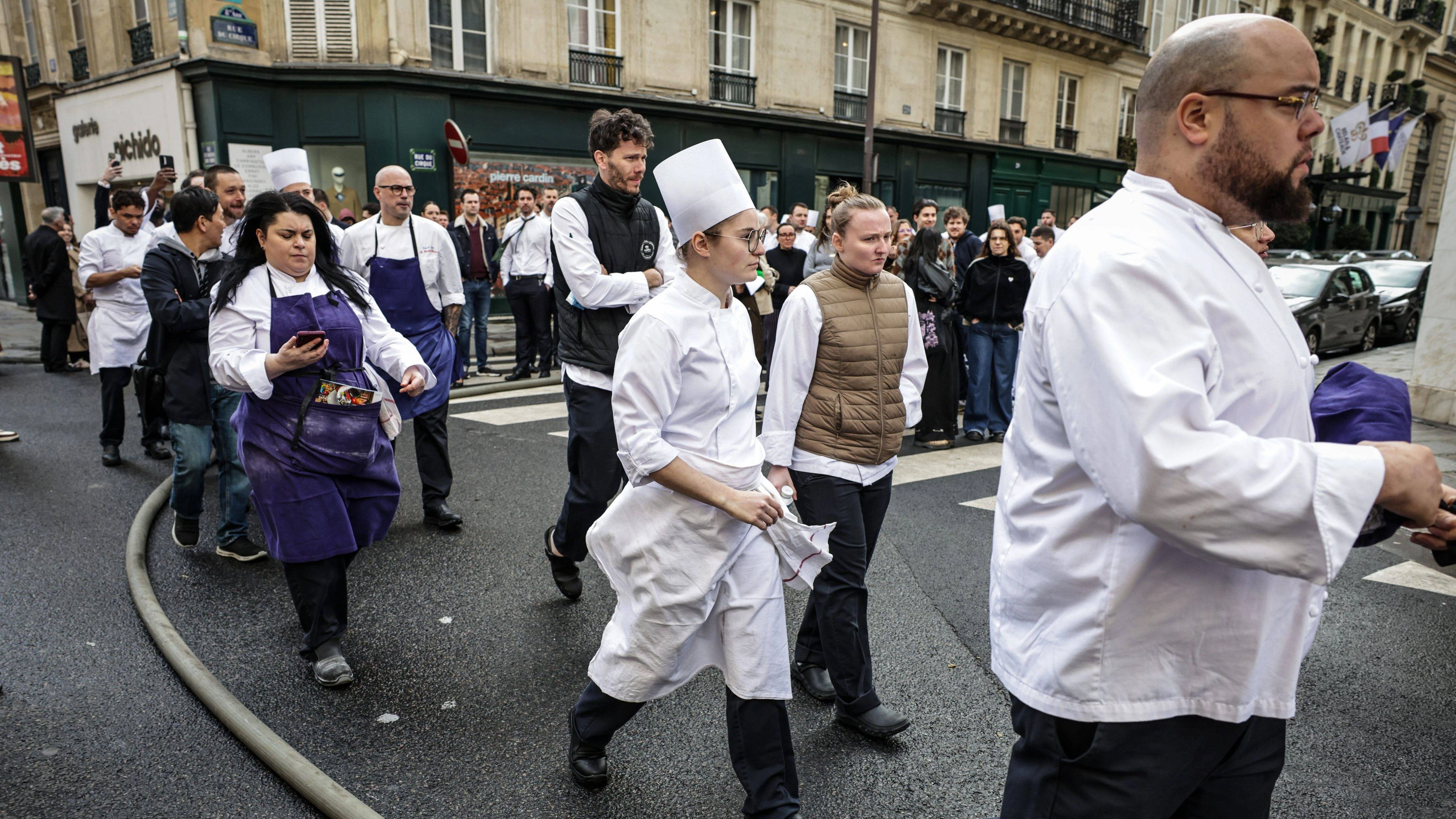 Personal und Gäste mussten das Hotel verlassen.