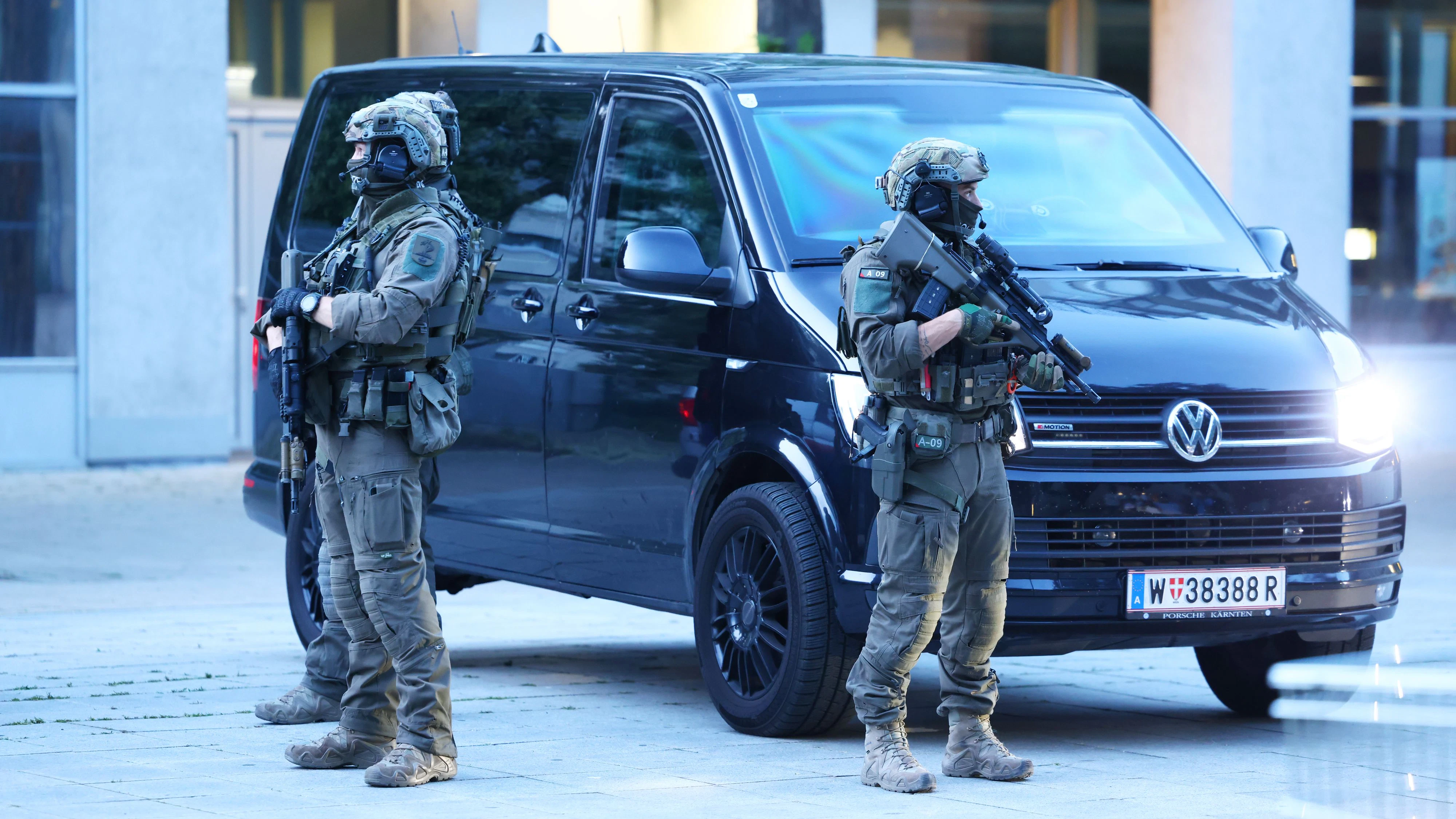 Kräfte der DSN, Landesämter und Polizei waren bei den Zugriffen beteiligt. (Symbolbild)