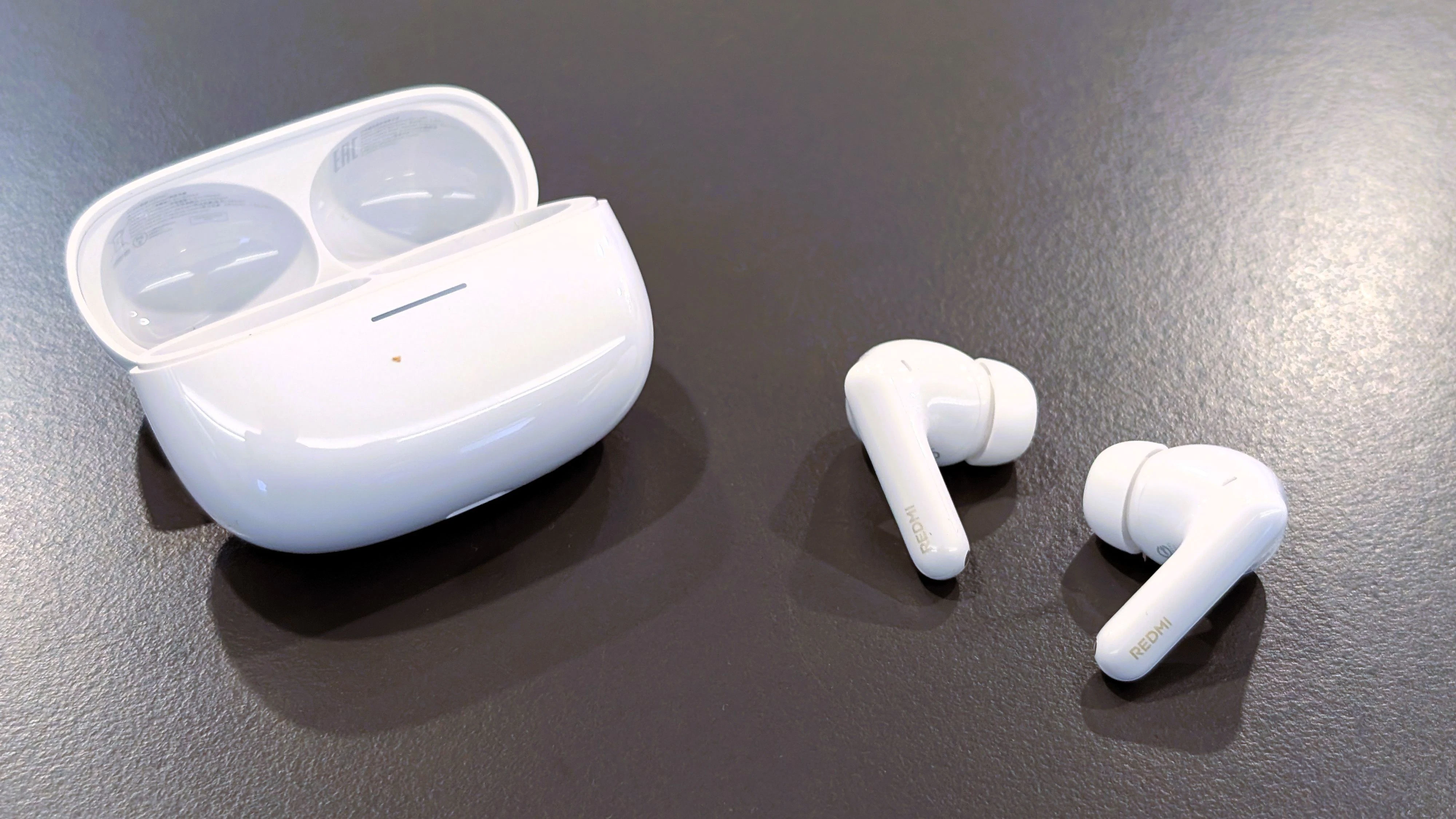 Unterm Strich sind die Redmi Buds 8 Pro ein starkes Gesamtpaket mit kleinen Schwächen, das vor allem preisbewusste Nutzer anspricht.