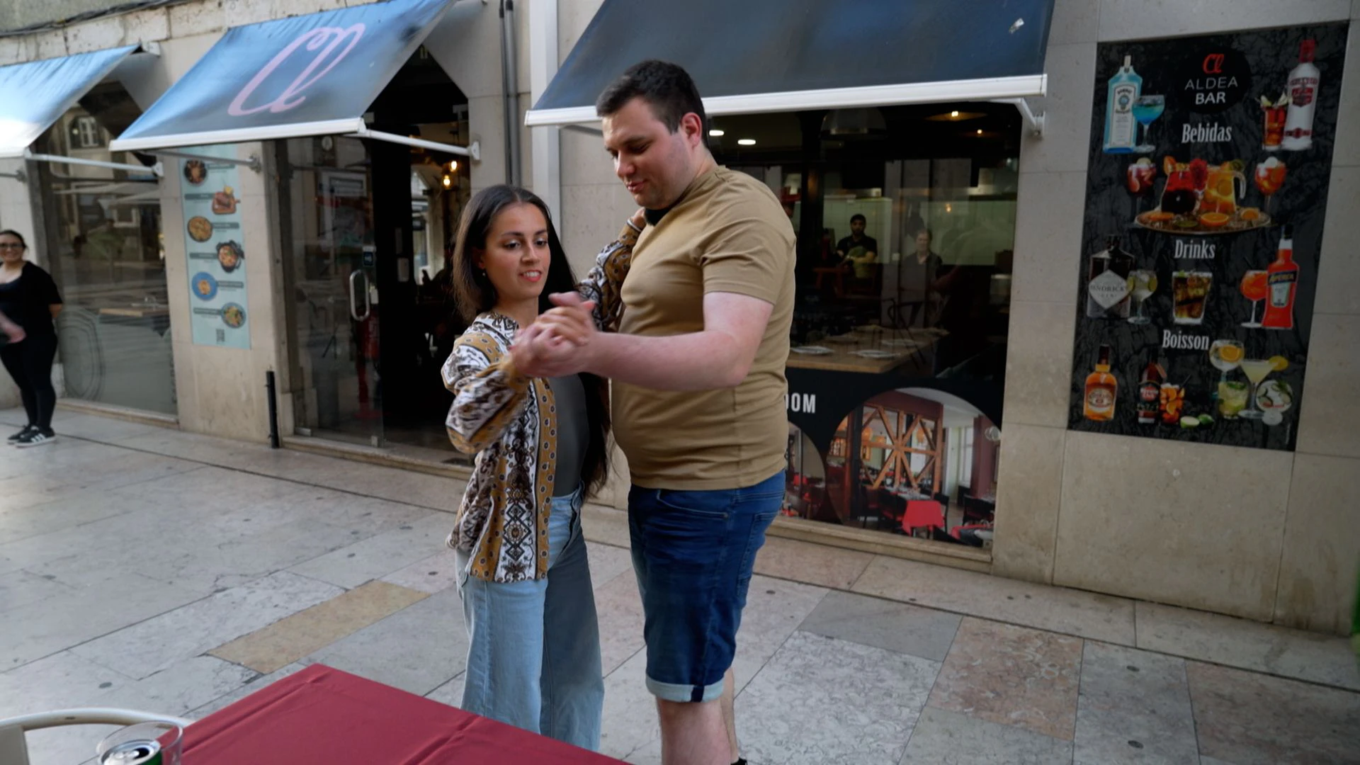 Heute.at - Patrick macht mit DJ-Ötzi-Song schlimmen Fehler