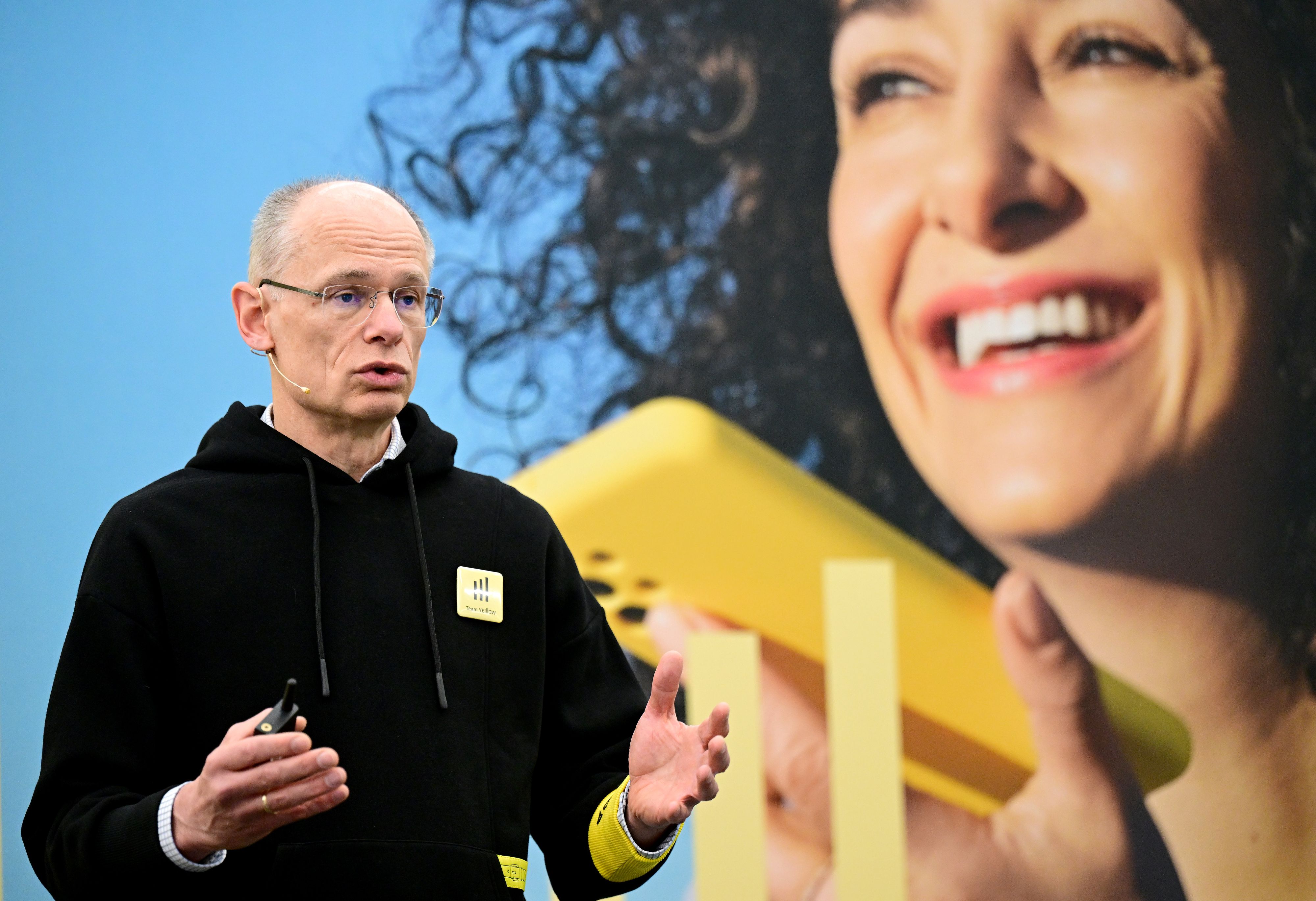 Generaldirektor Walter Oblin: Post geht am 1. April mit einem eigenen Mobilfunkangebot namens Yelllow an den Start.