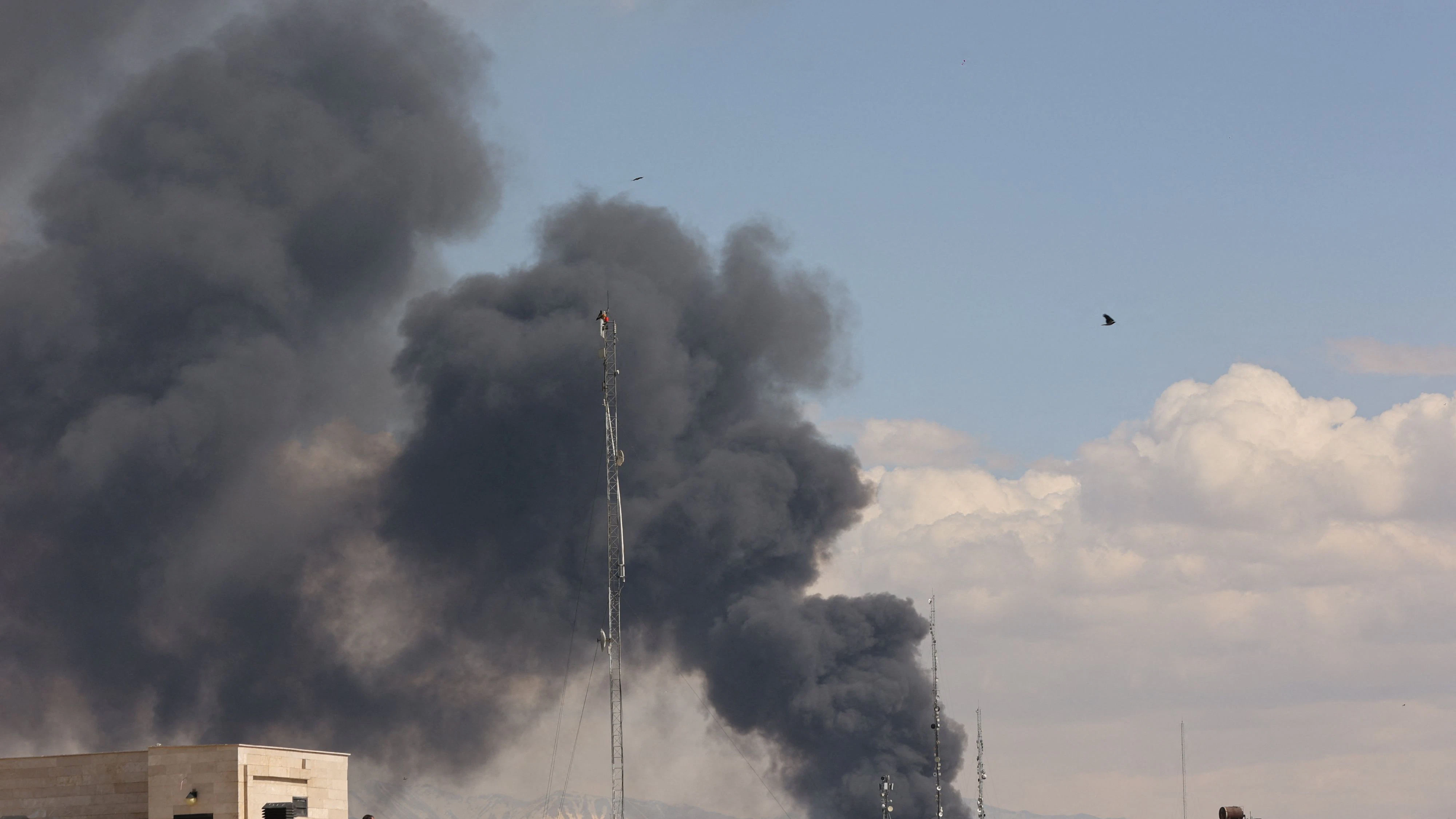 Heute.at - Explosionen in Teheran nach neuen Angriffen gemeldet