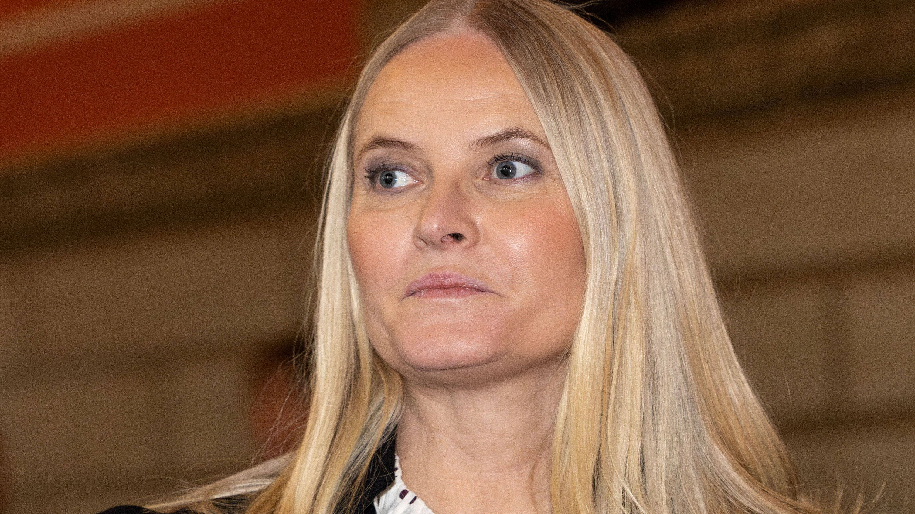 Kronprinzessin Mette-Marit findet sich im Epstein-Skandal wieder.