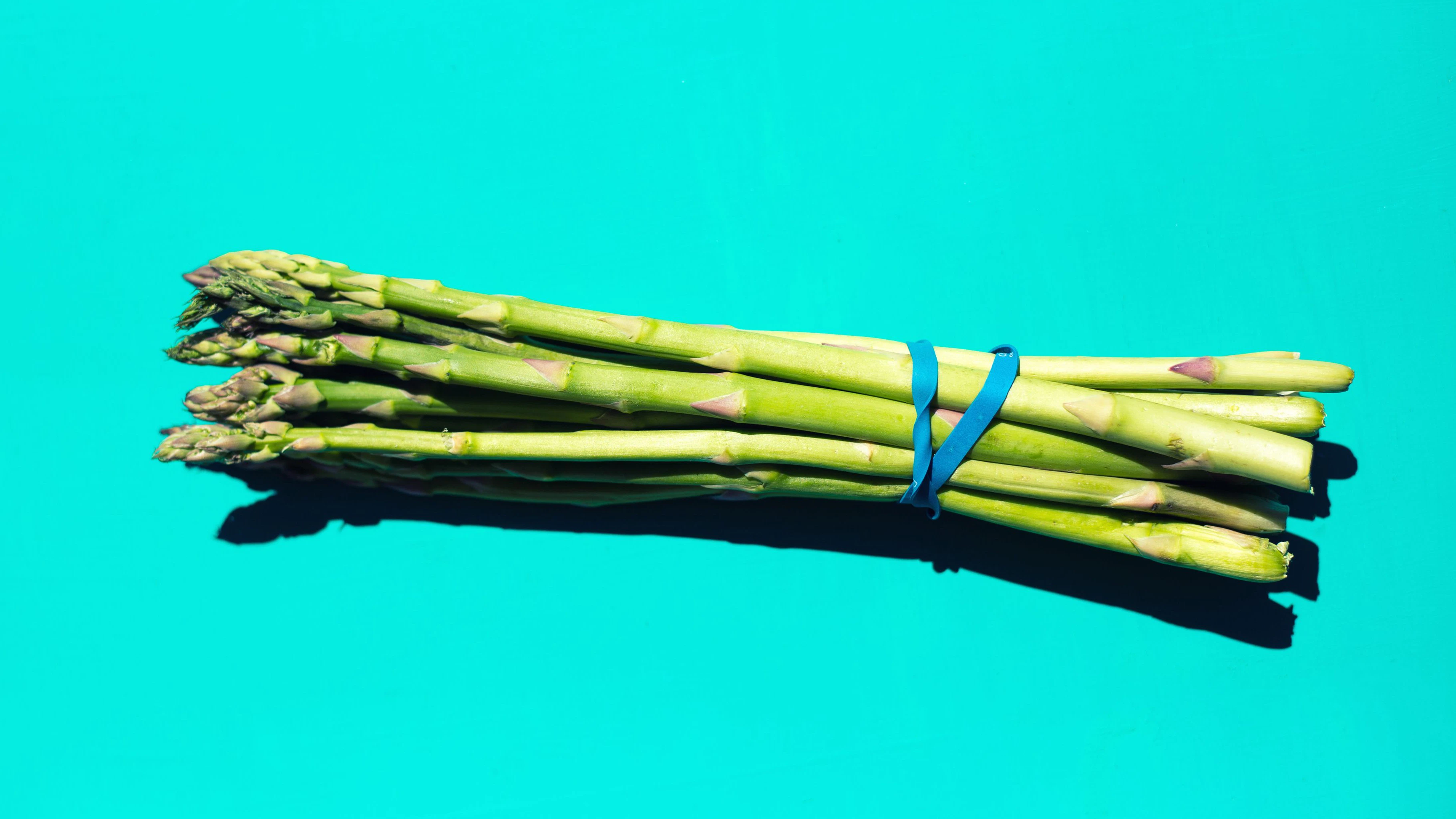 Heute.at - Mit diesen 4 Frische-Tipps hält dein Spargel länger