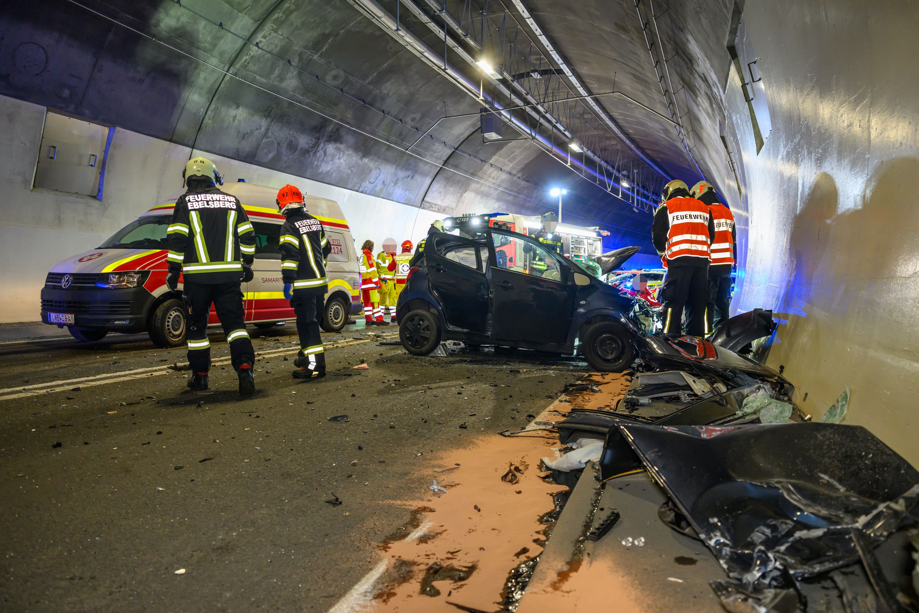 Der Crash passierte im Mona-Lisa-Tunnel in Linz.