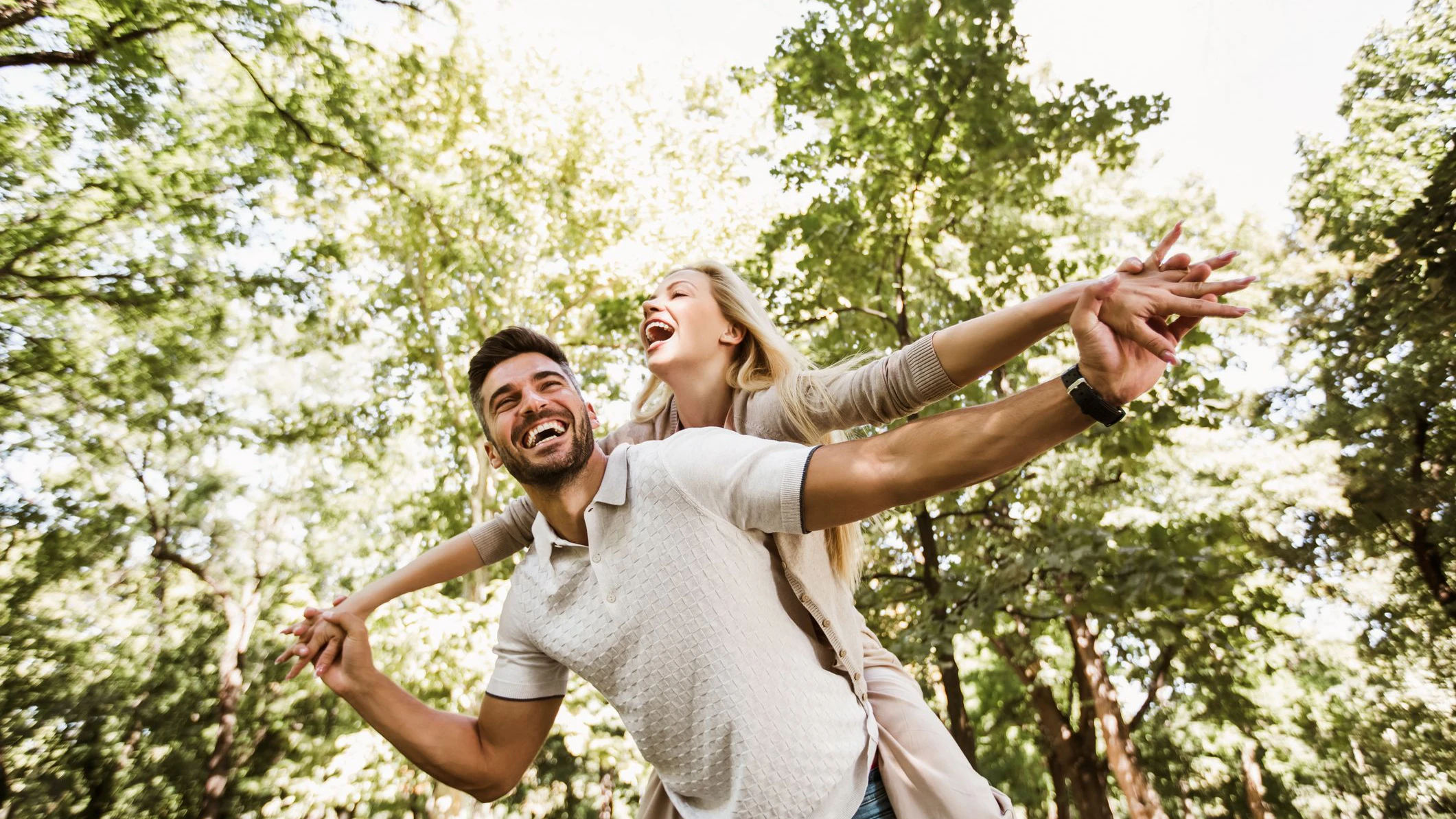Darum verlieben sich im Frühling so viele Menschen.