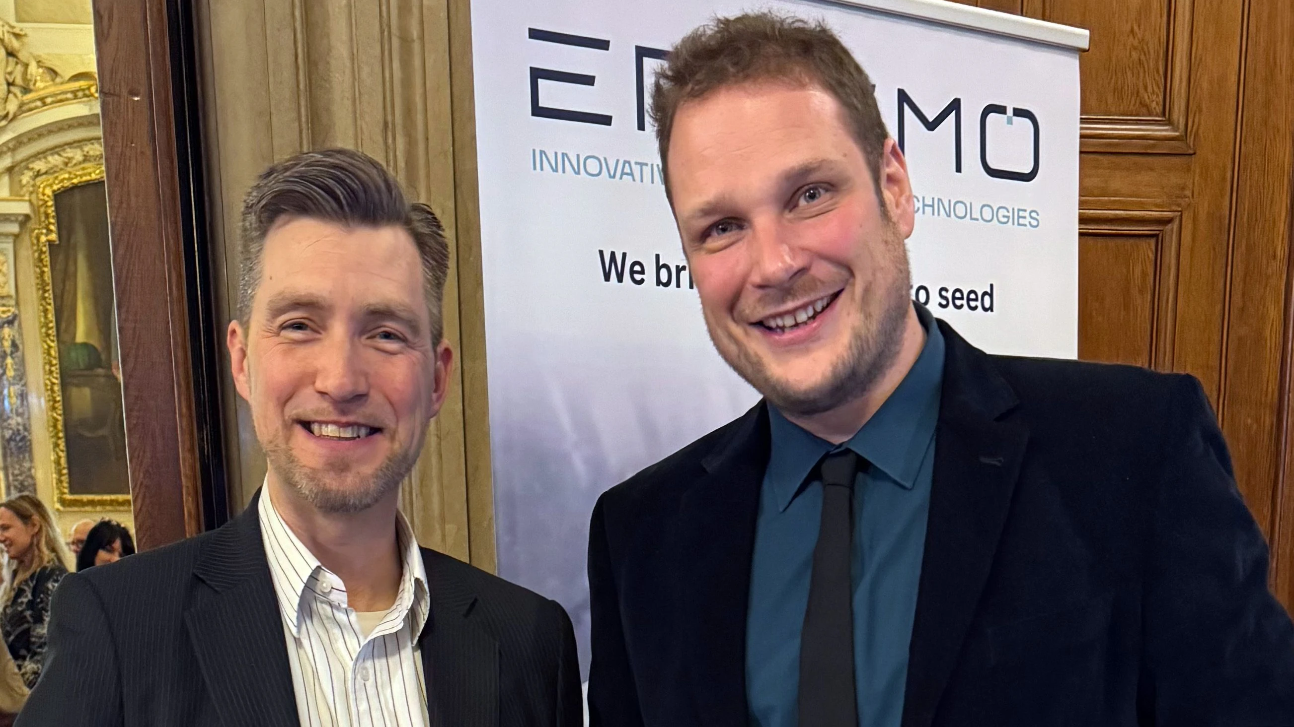 Alexander Svejkovsky, AIT Managing Director und Nikolaus Pfaffenbichler, Mitgründer von Ensemo.