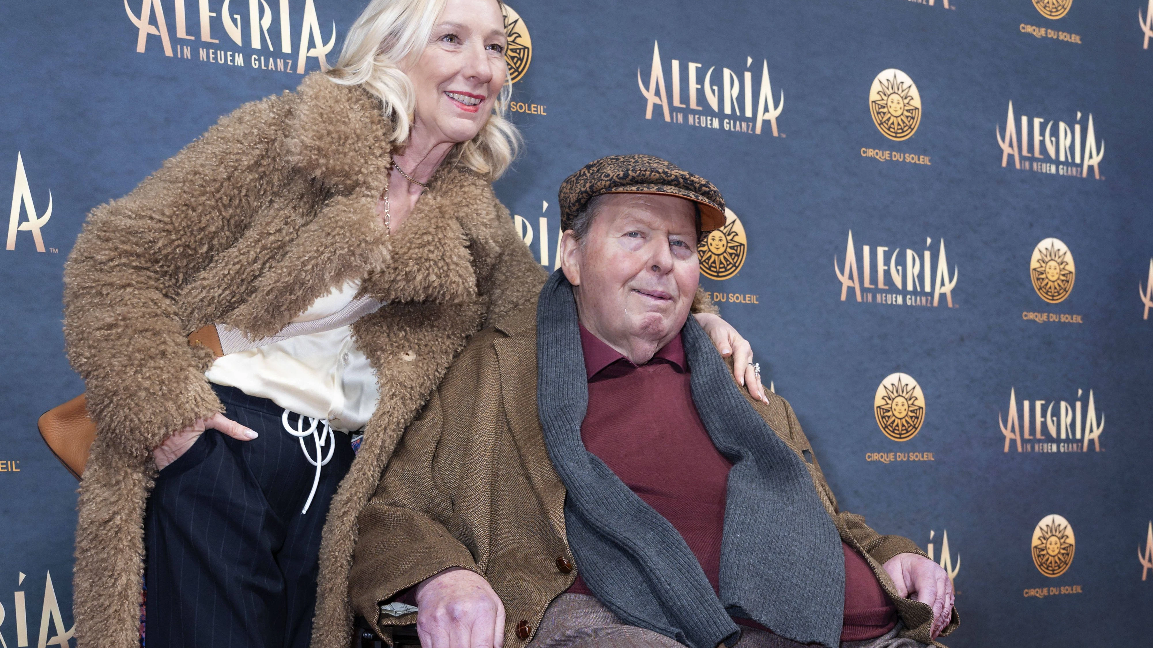 Ottfried Fischer mit Ehefrau Simone bei der Premiere der Show "Cirque du Soleil - Alegria" in München, 05.02.2026