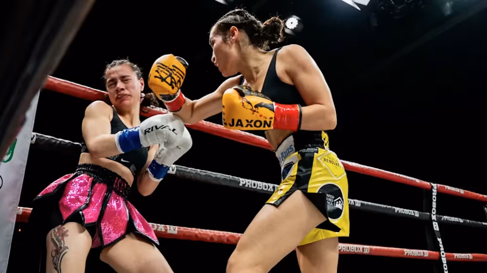 Isis Sio (l.) musste ins künstliche Koma versetzt werden.