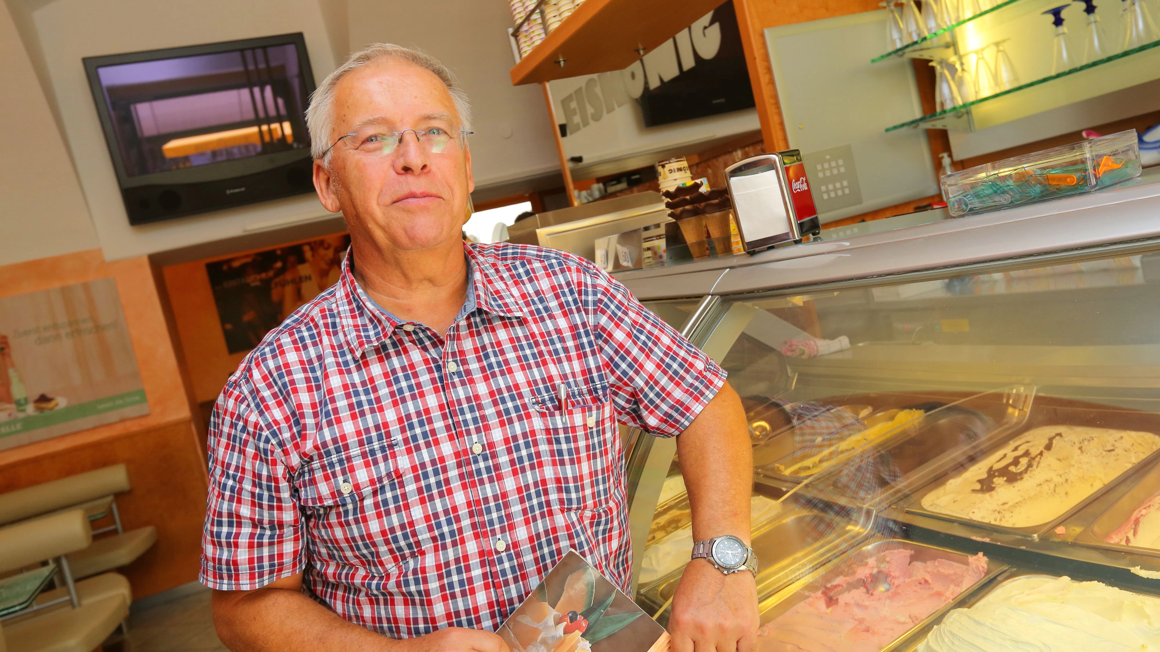 Walter Vogl, Chef des Linzer Eiskönigs