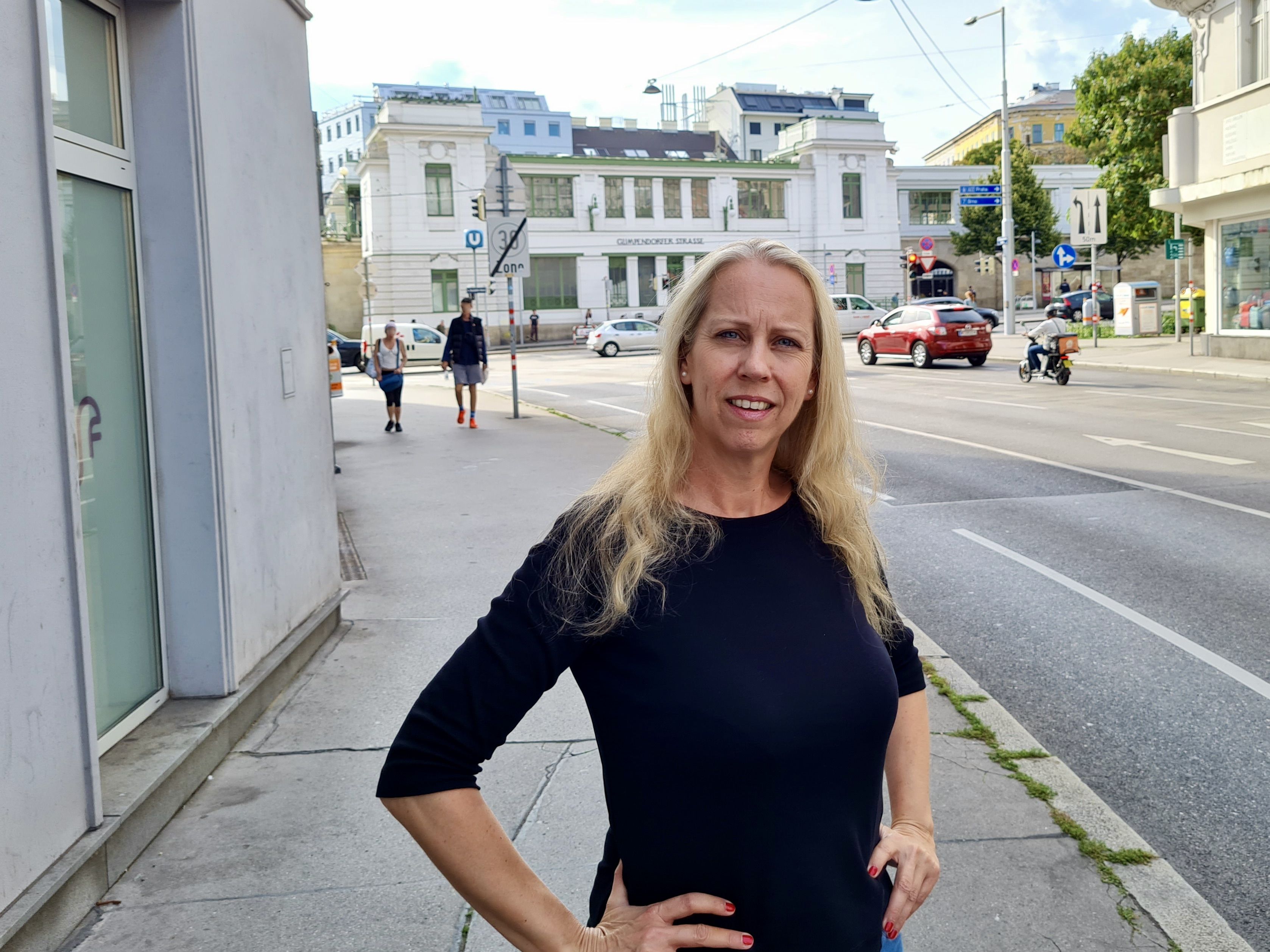 Martina Hammerer, Chefin der ÖVP-Frauen, fordert eine Schutzzone für den Fritz-Imhoff-Park.